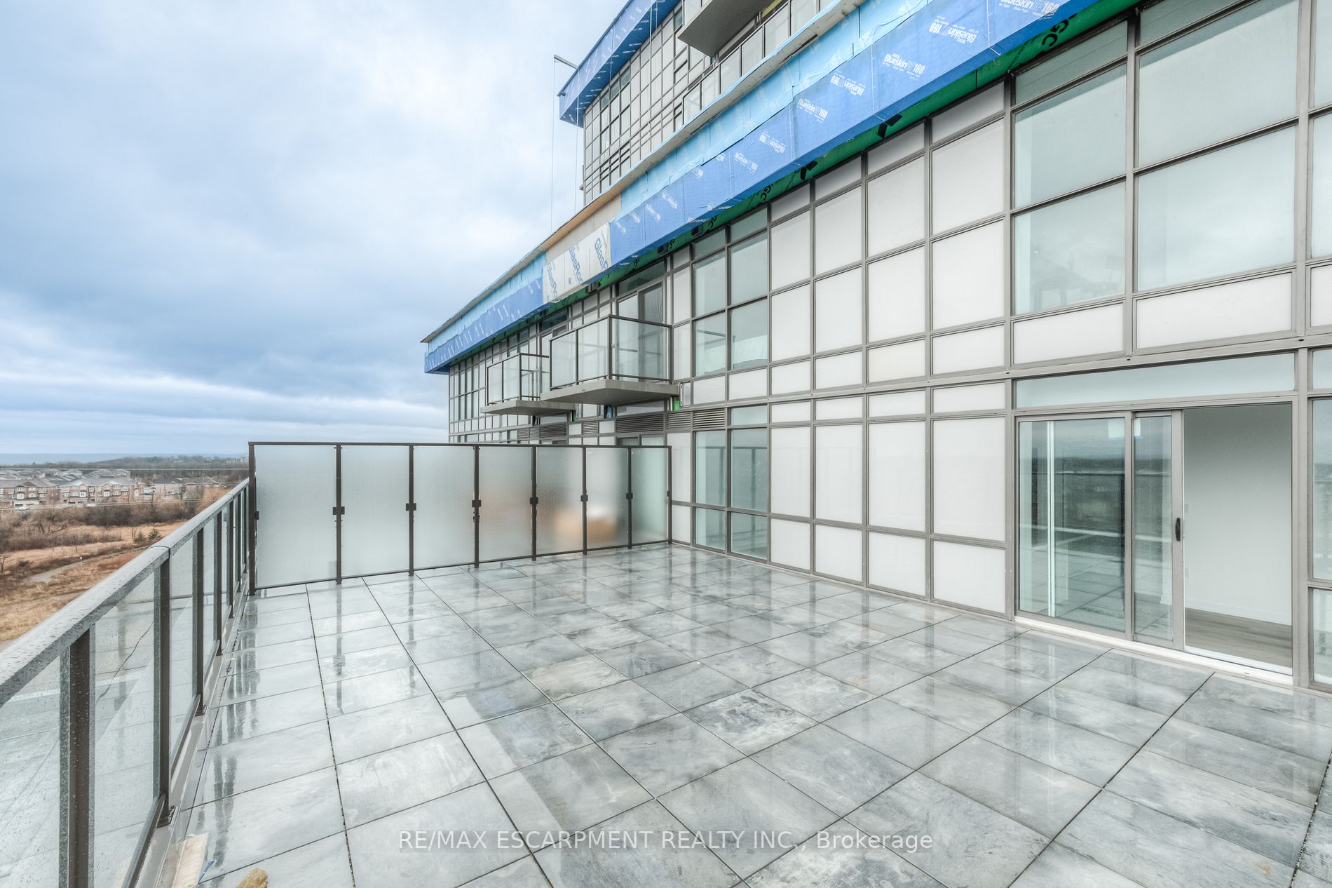450 Dundas St E, #519