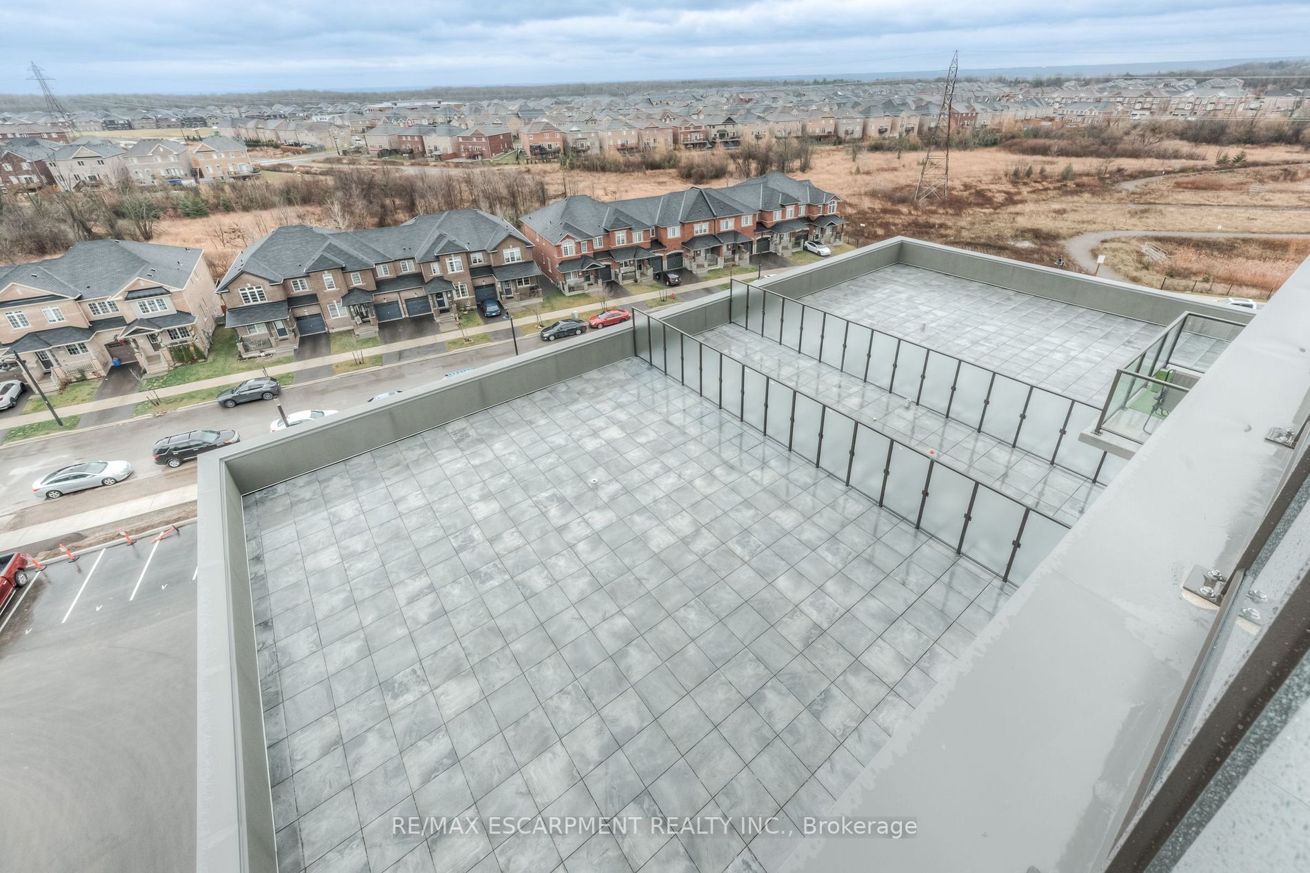 450 Dundas St E, #519