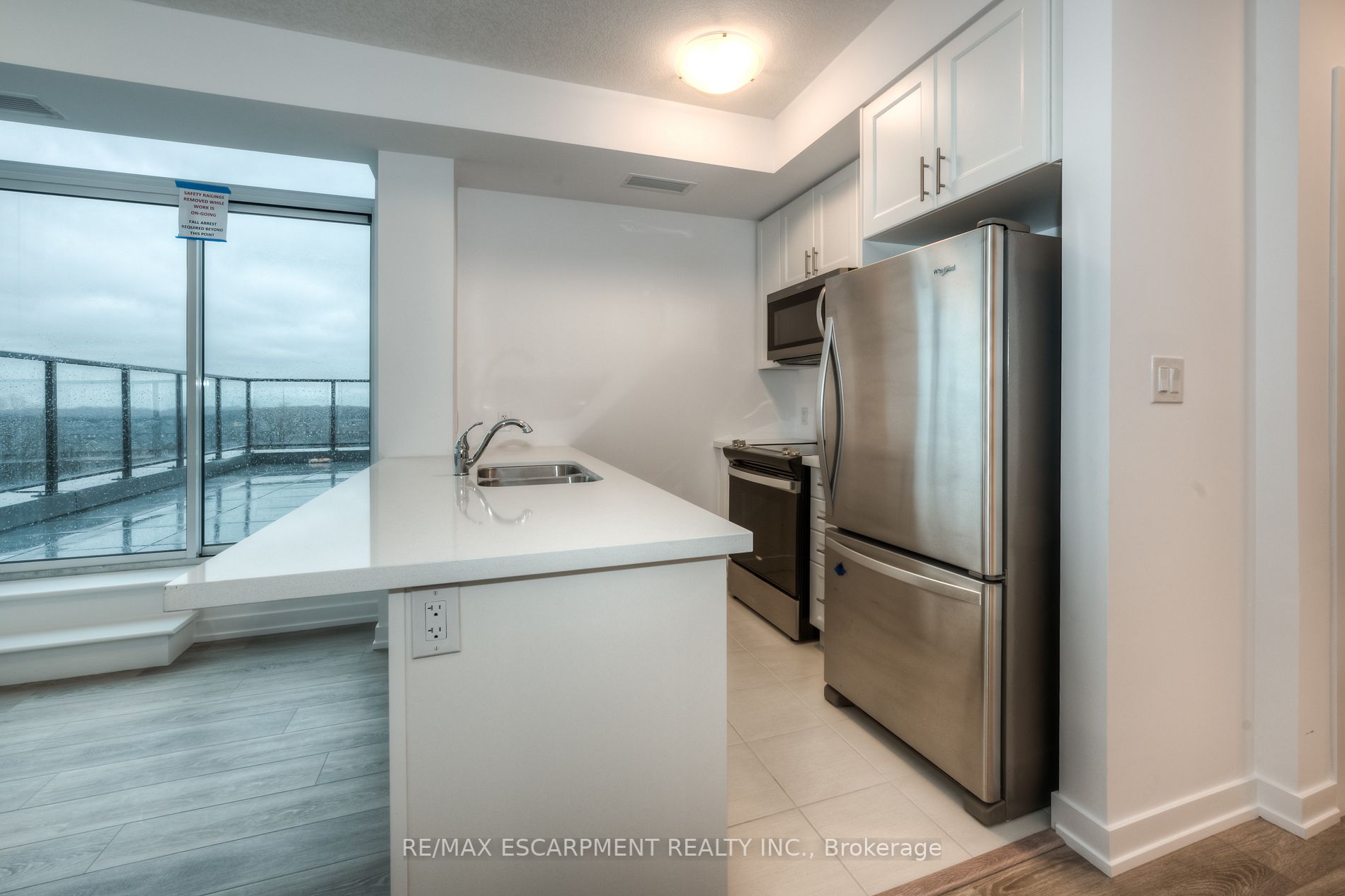 450 Dundas St E, #519