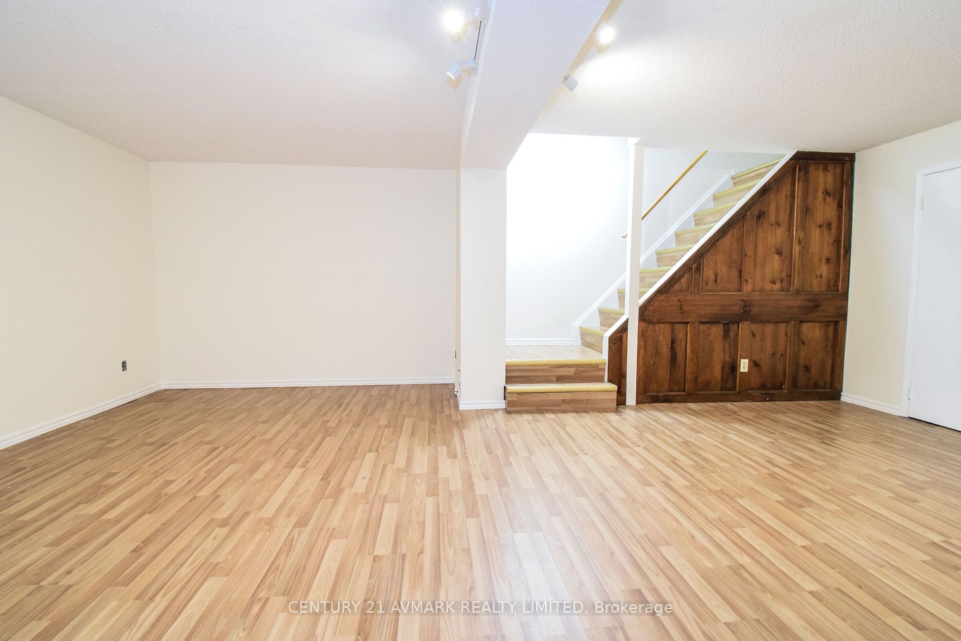 77 Linwell Rd, #95