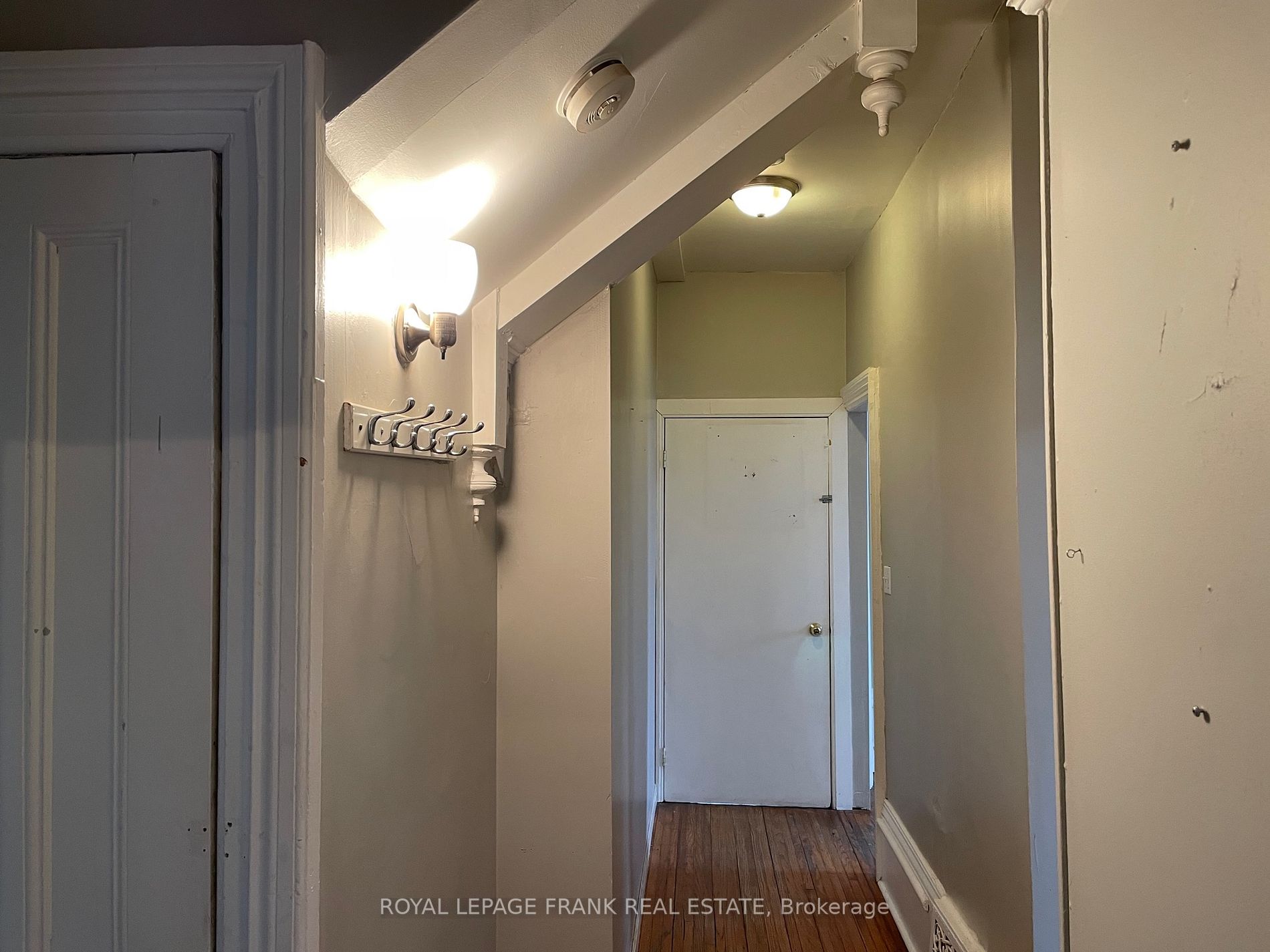 5 Sussex St N, #1&2