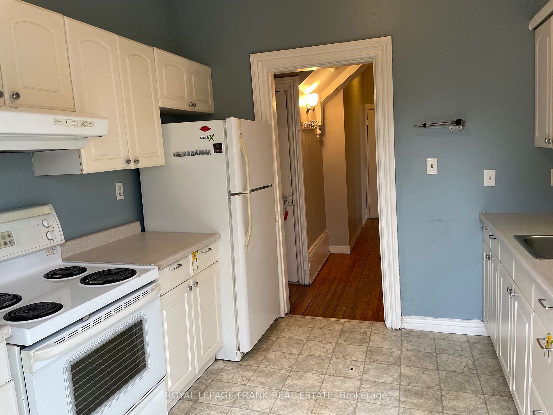5 Sussex St N, #1&2