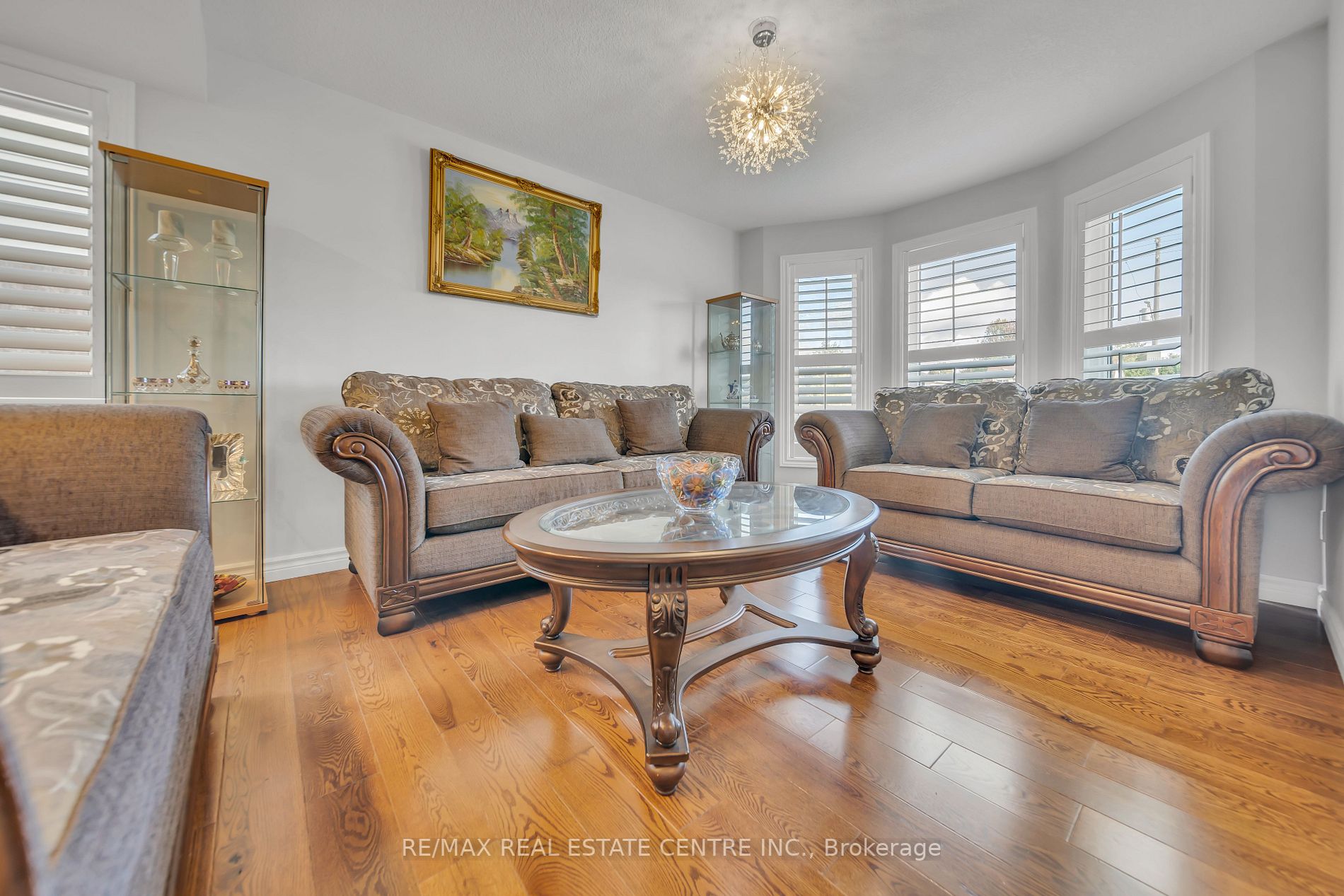 219 Elmira Rd S