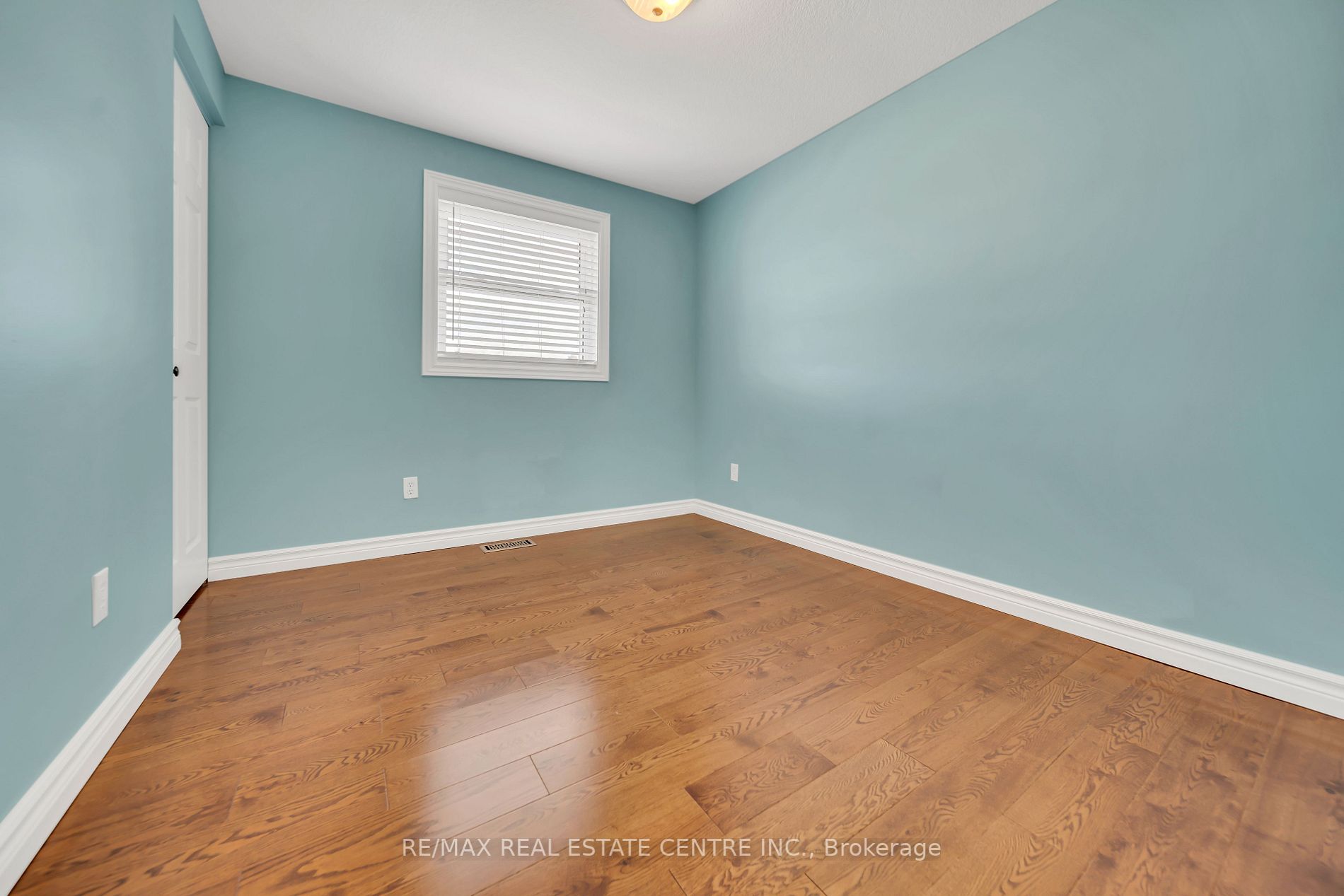 219 Elmira Rd S