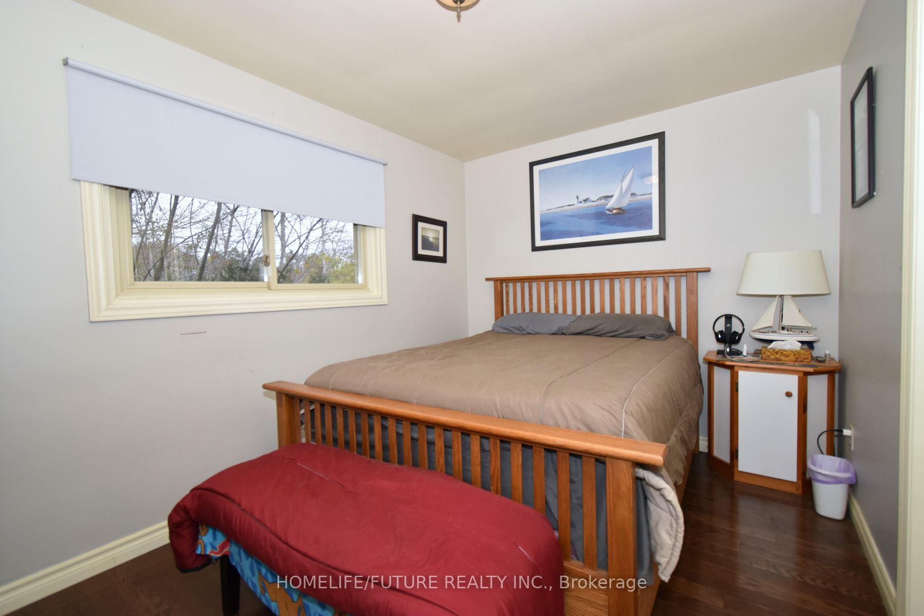 111 Wallis Dr