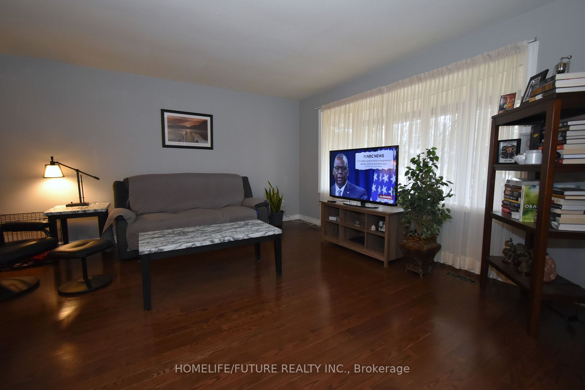 111 Wallis Dr