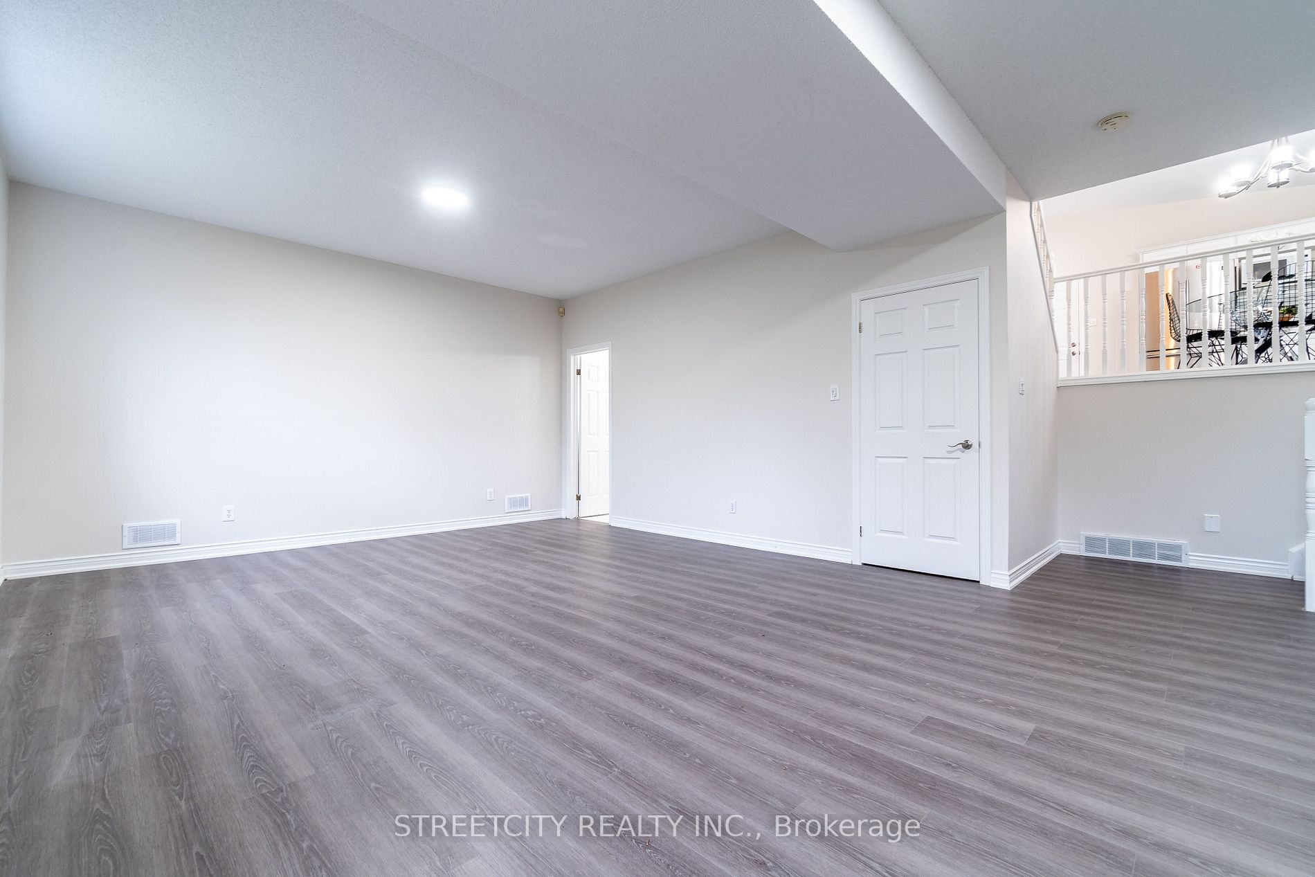 1405 Reardon Blvd