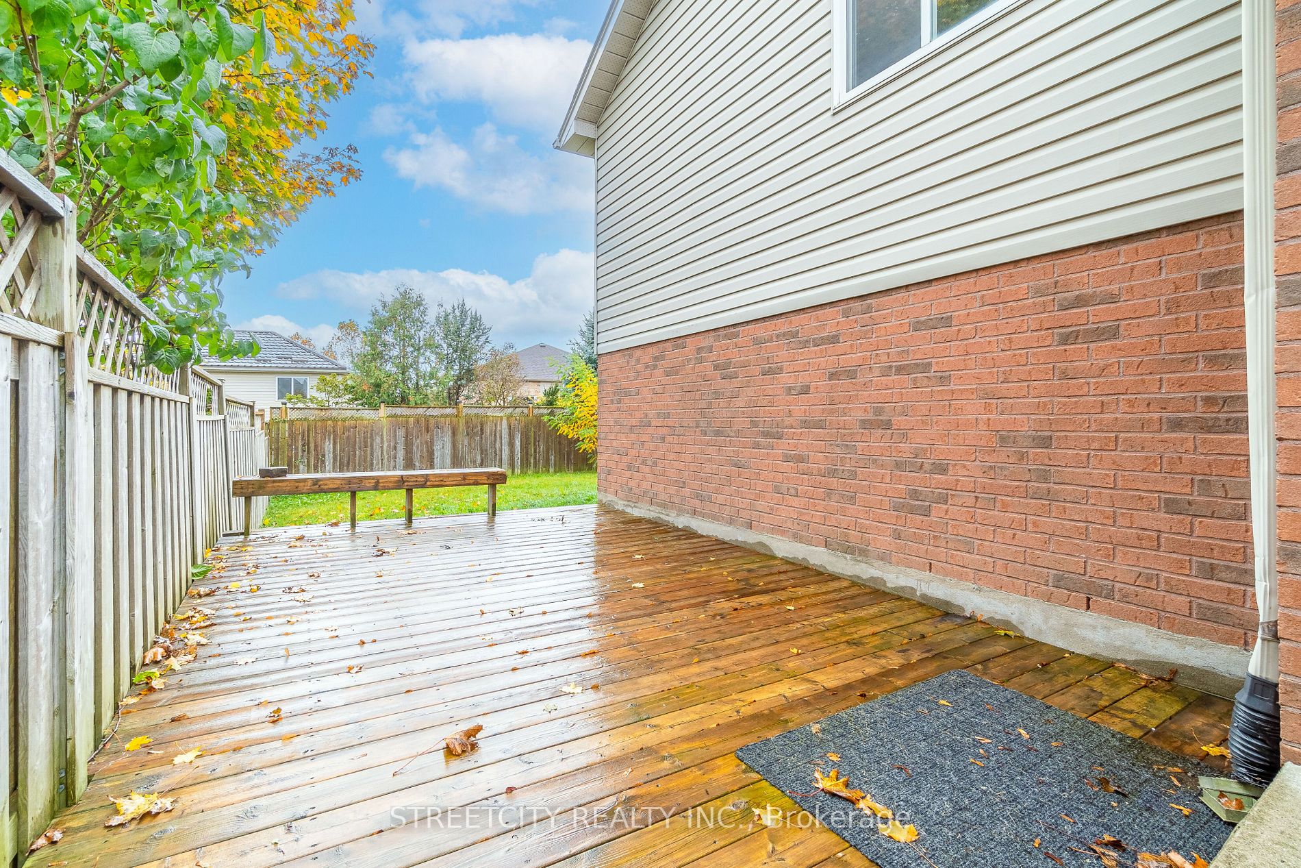 1405 Reardon Blvd