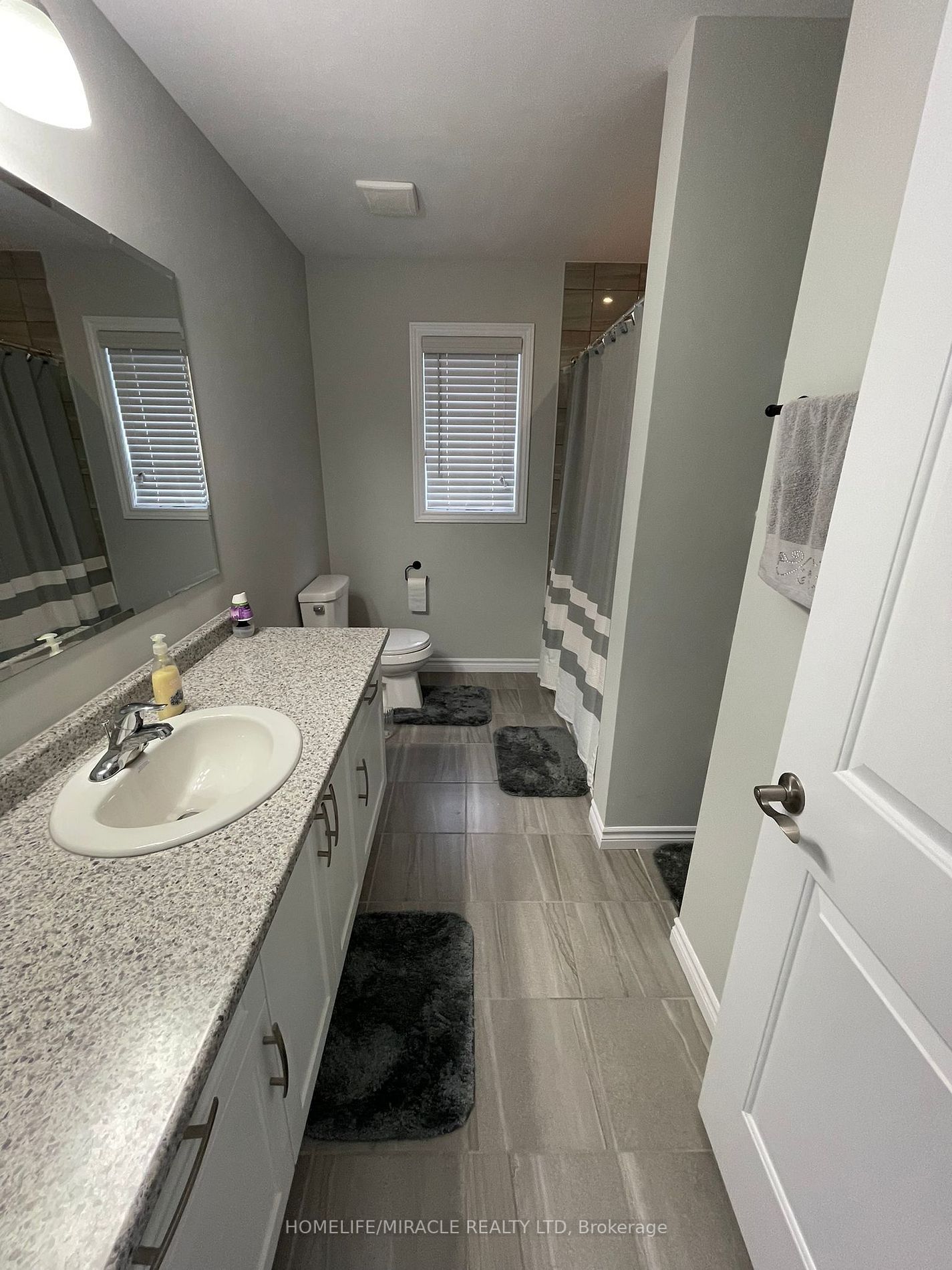 70 Pondcliffe Dr