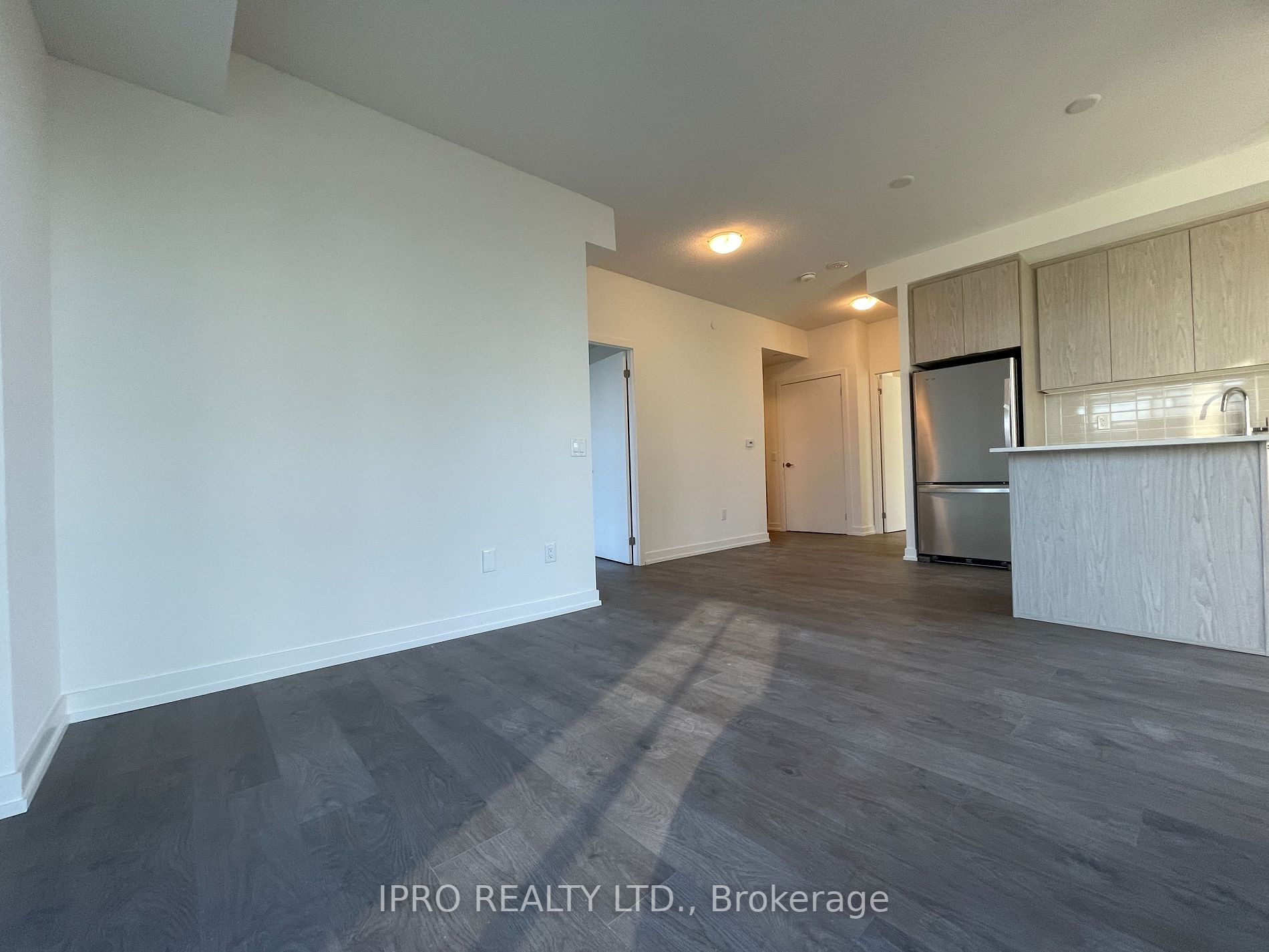 55 Duke St W, #602