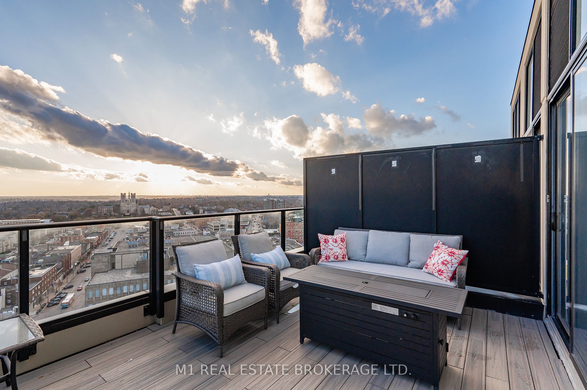 160 Macdonell St, #1803
