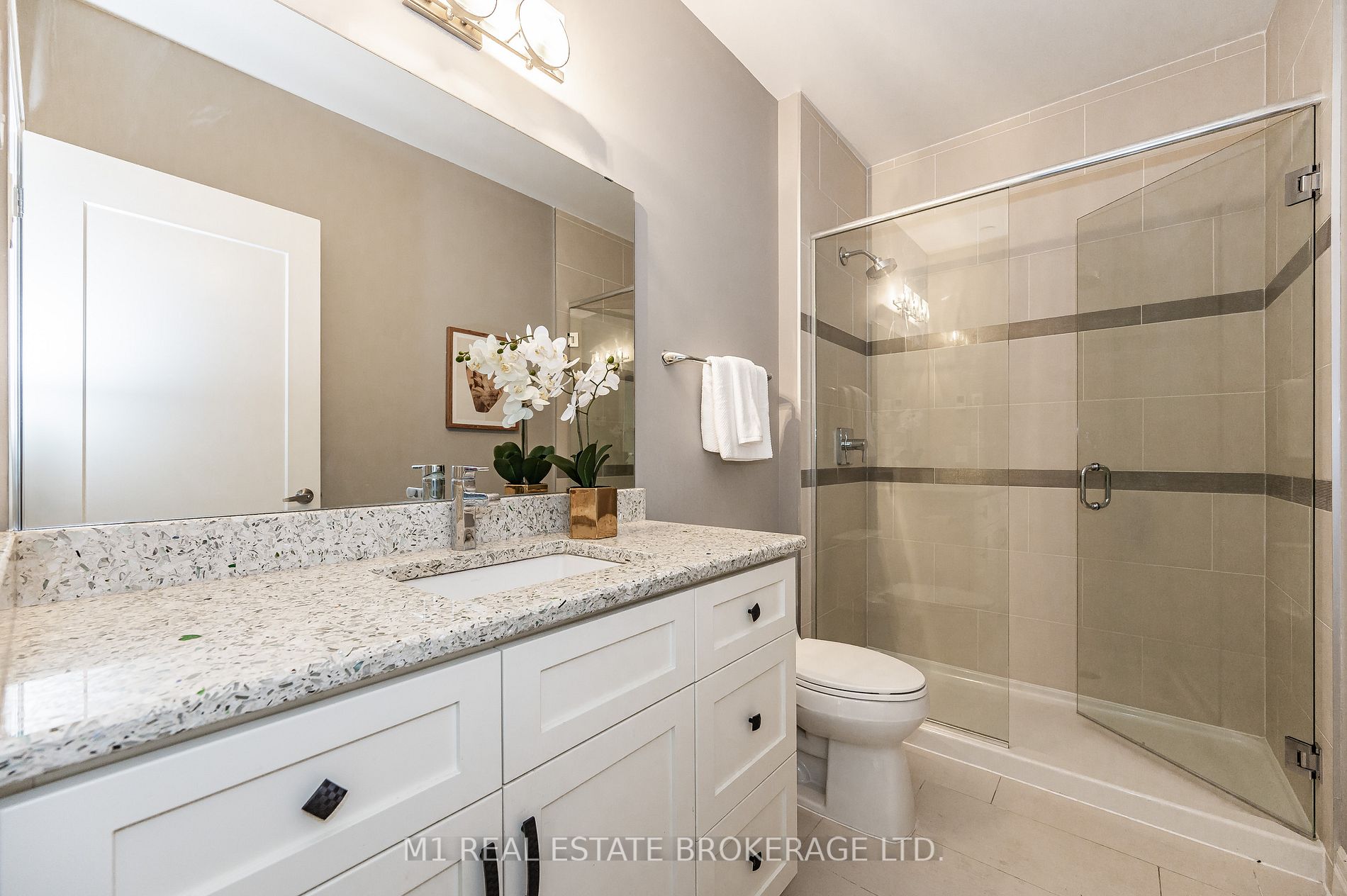 160 Macdonell St, #1803
