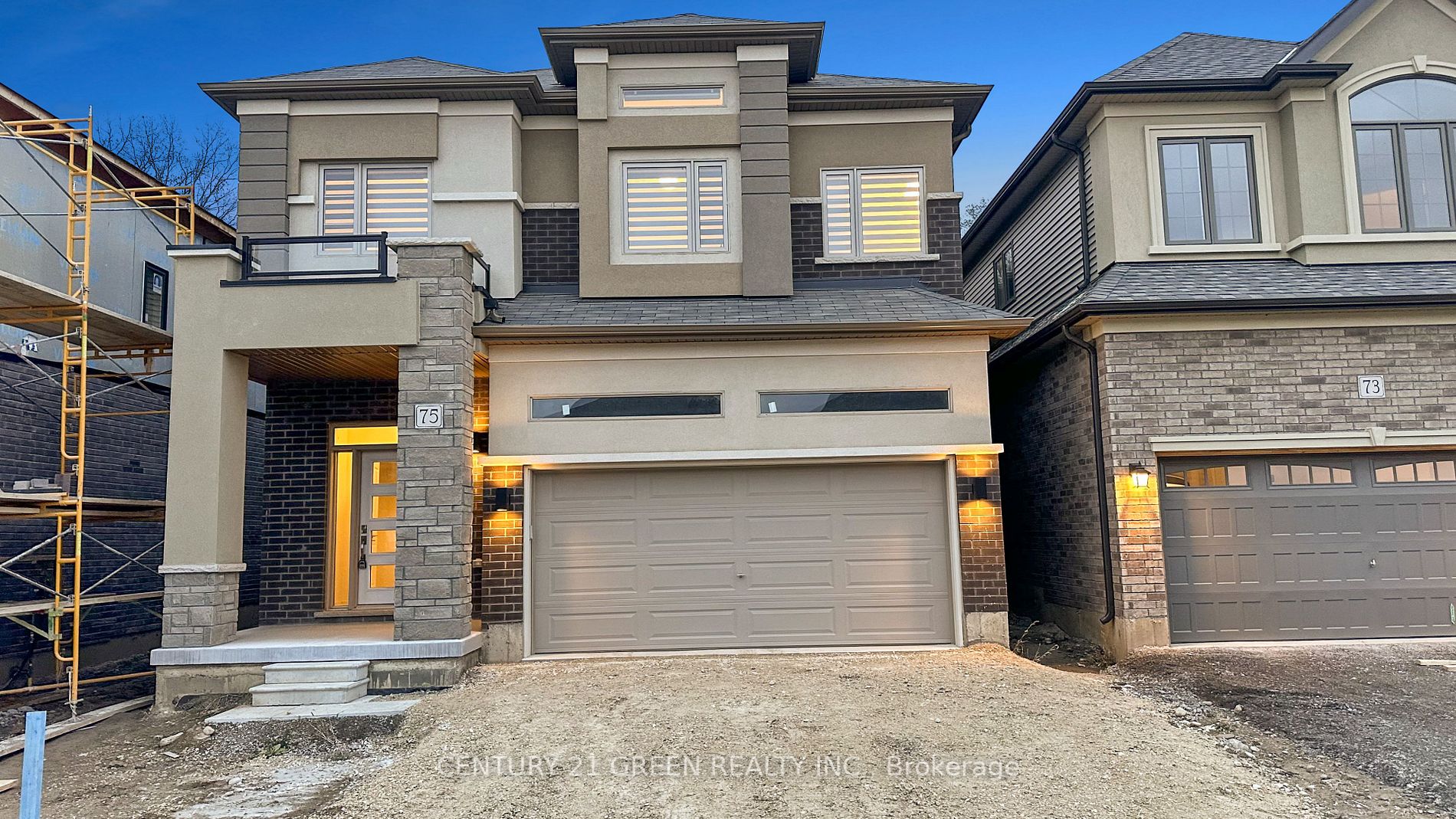 75 Macklin St