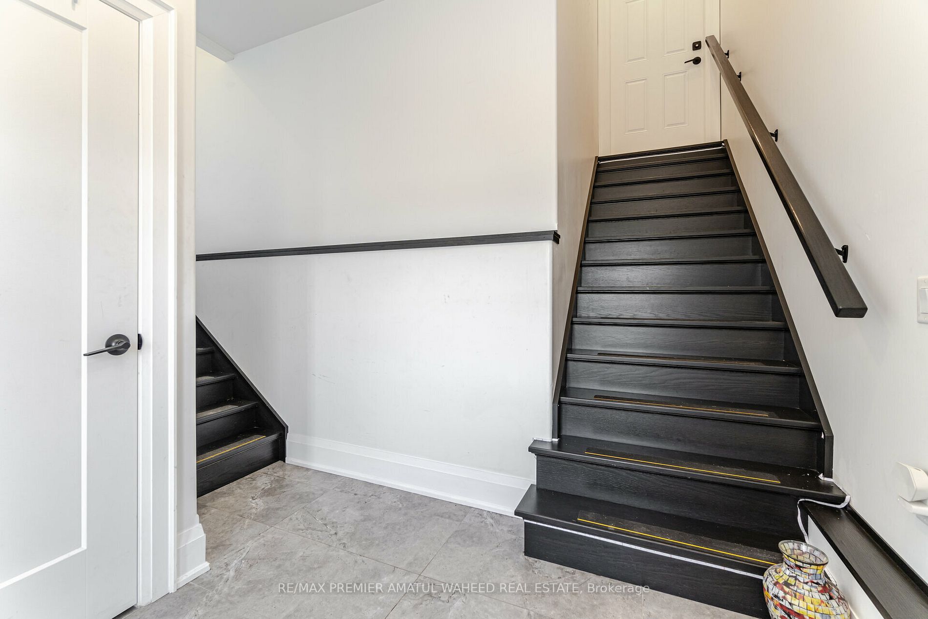 63011 Dufferin Rd 3