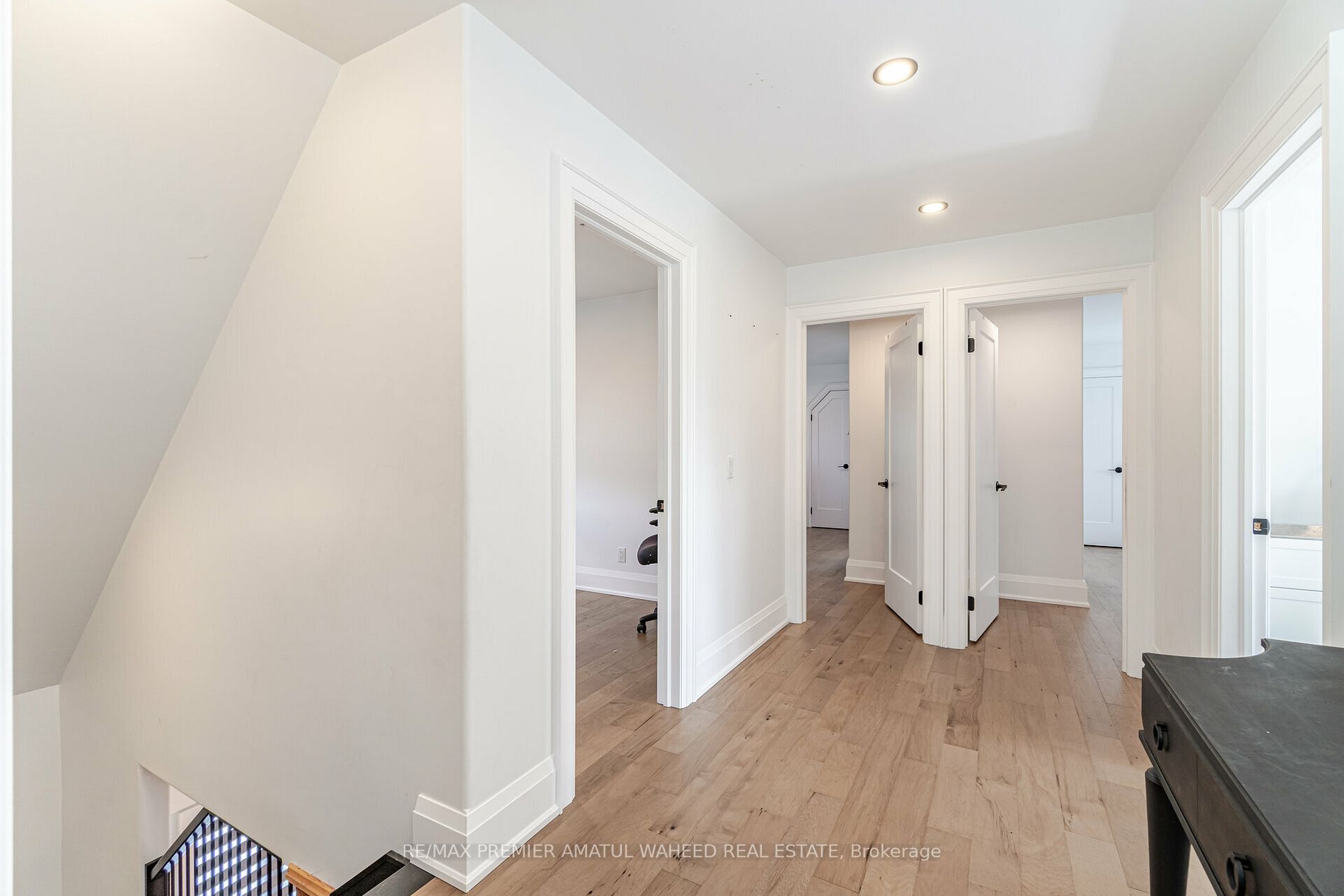 63011 Dufferin Rd 3
