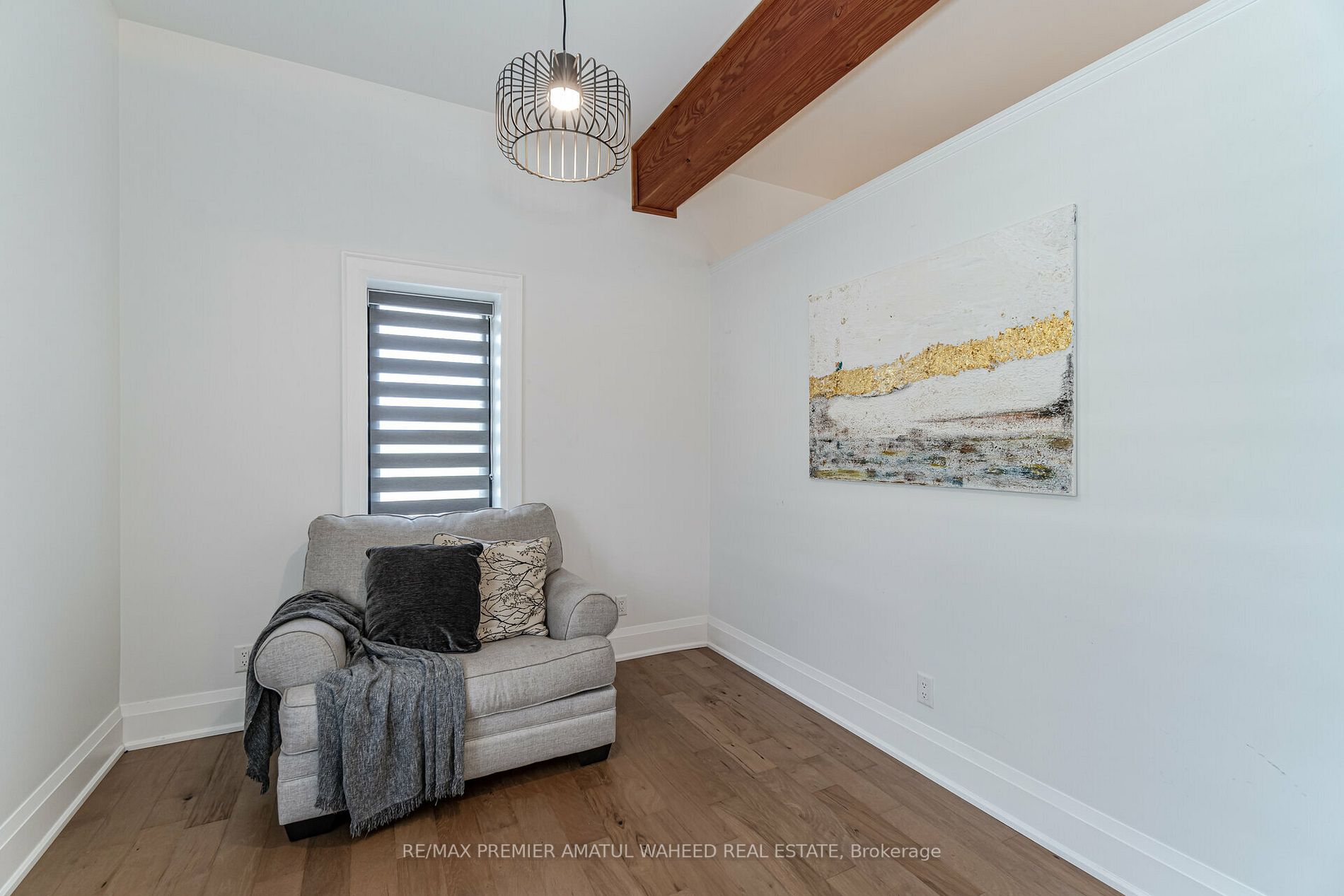 63011 Dufferin Rd 3