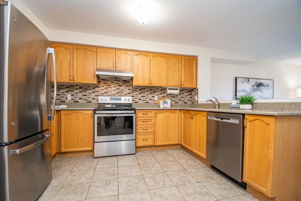 1410 Hancox Crt