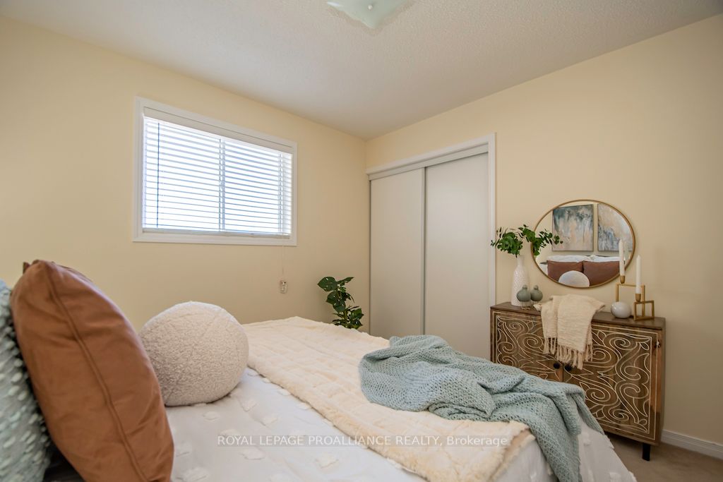 1410 Hancox Crt