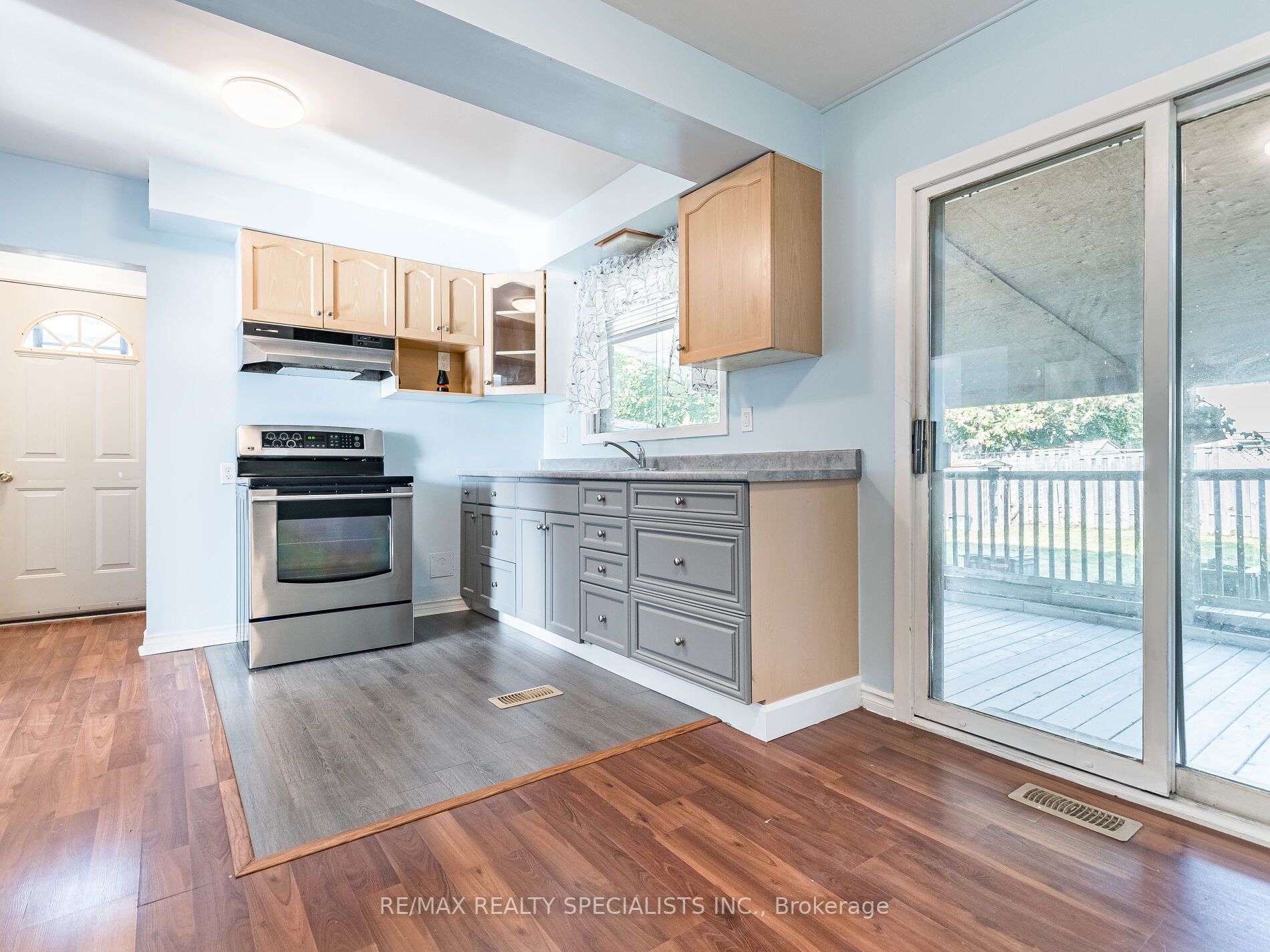 258 Admiral Dr