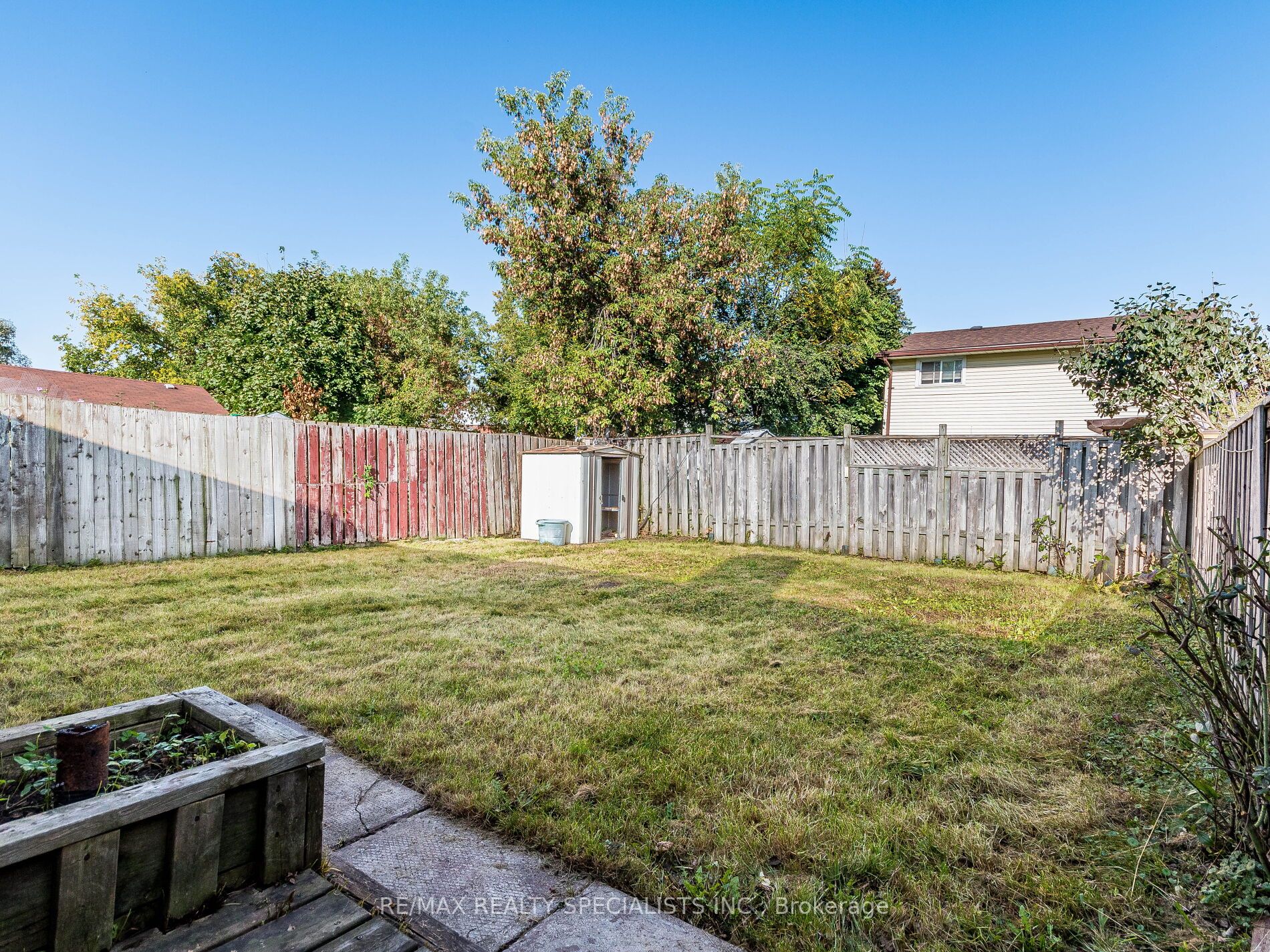 258 Admiral Dr