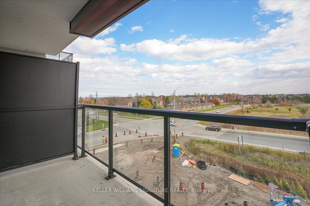 600 North Service Rd, #420