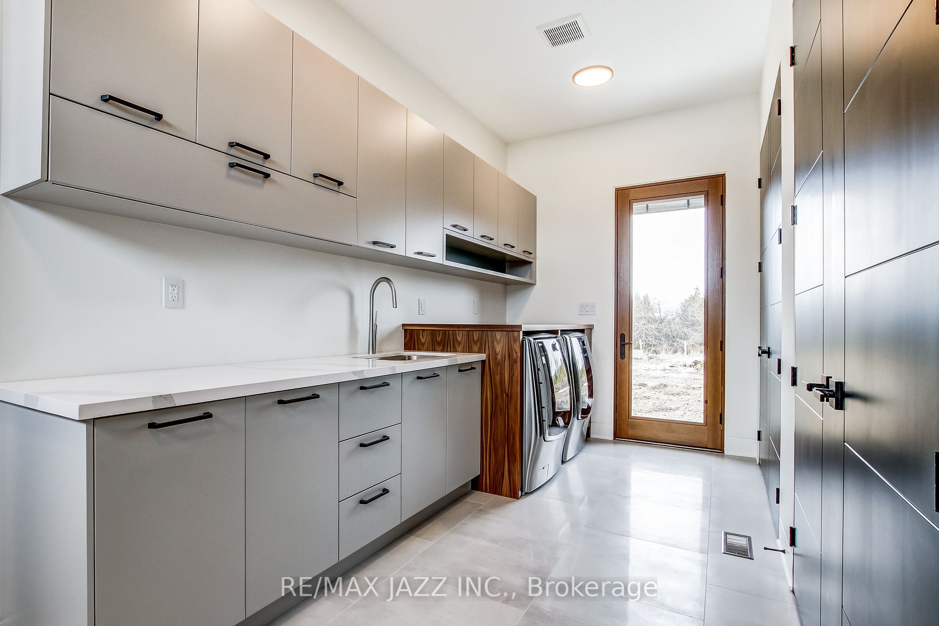 127 Elysian Fields Rd