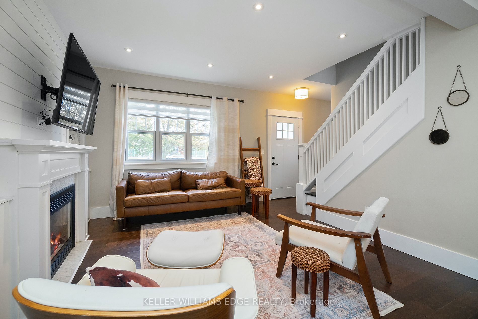 108 Main St S