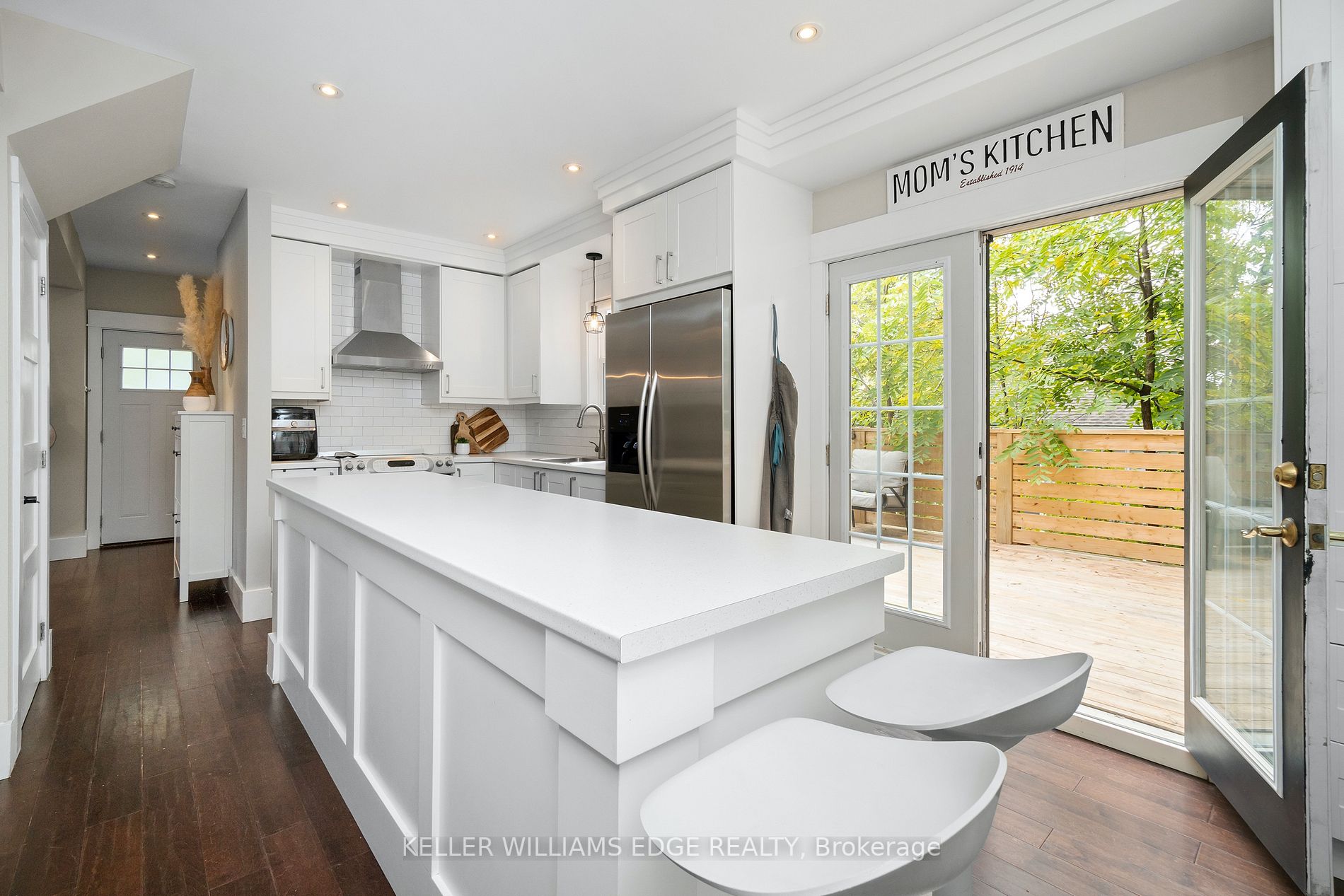 108 Main St S
