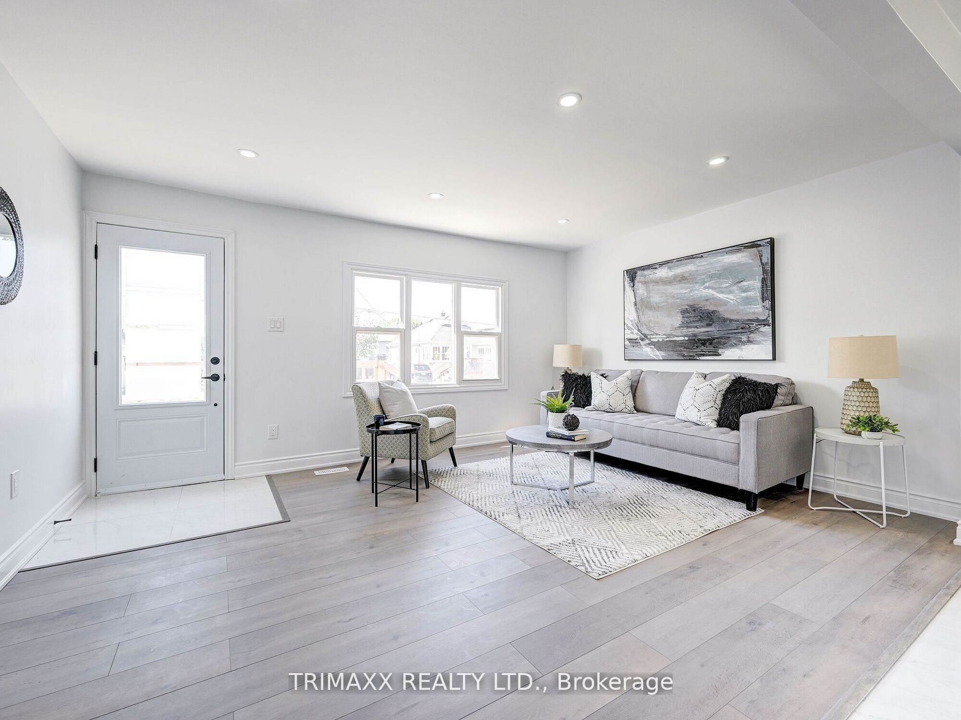 54 Haig St