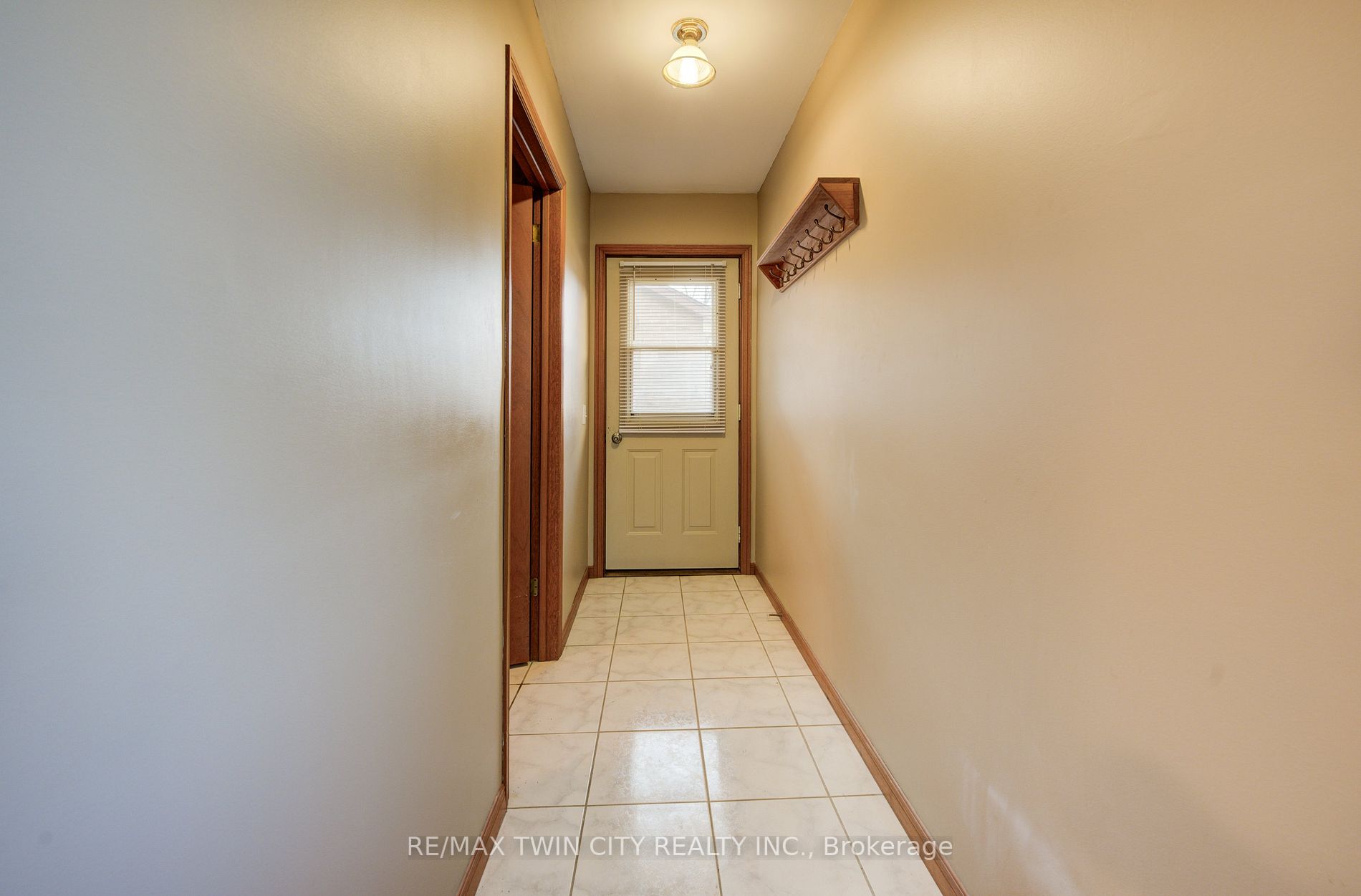 43 Holm St