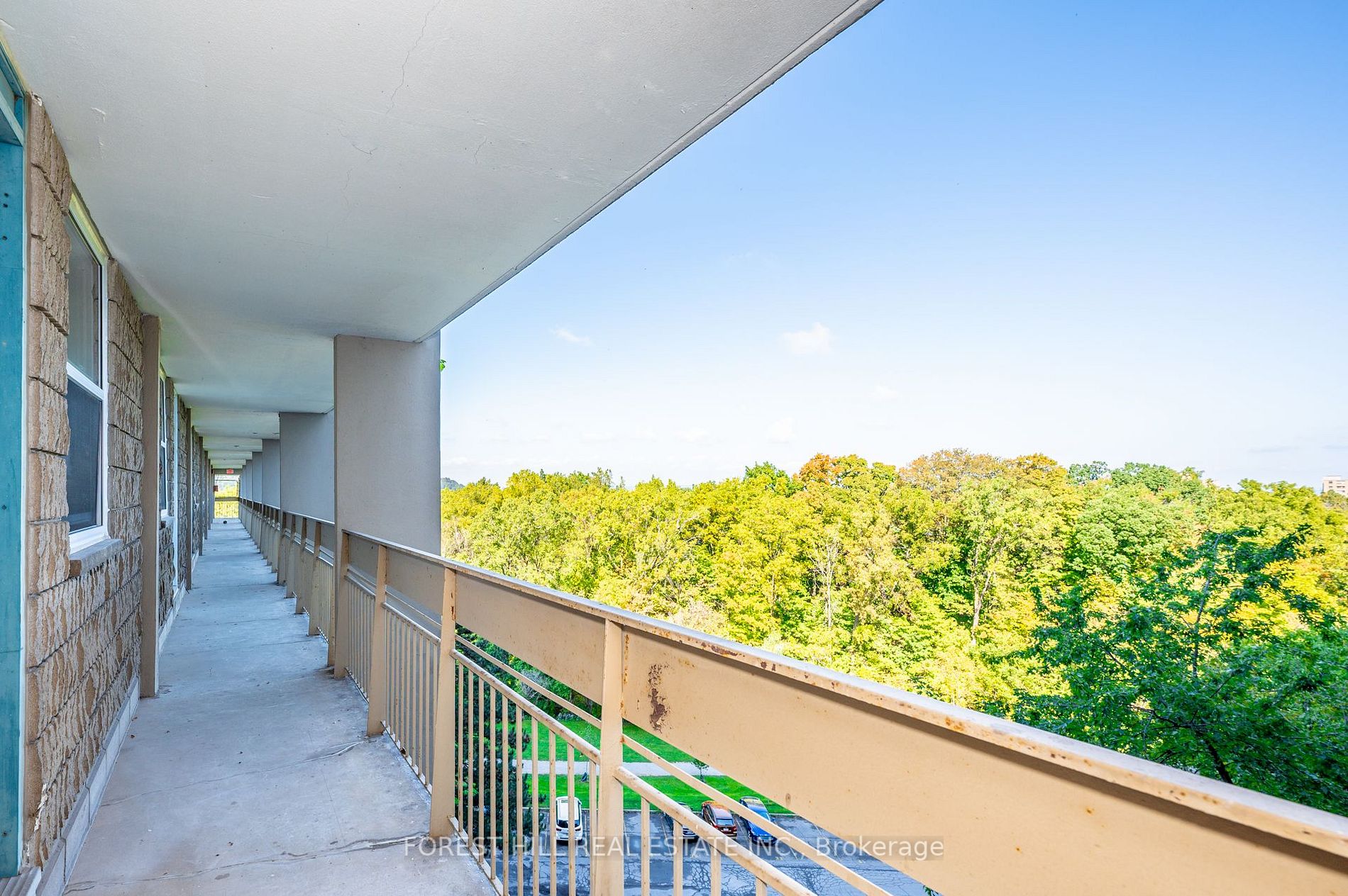 350 Quigley Rd, #421