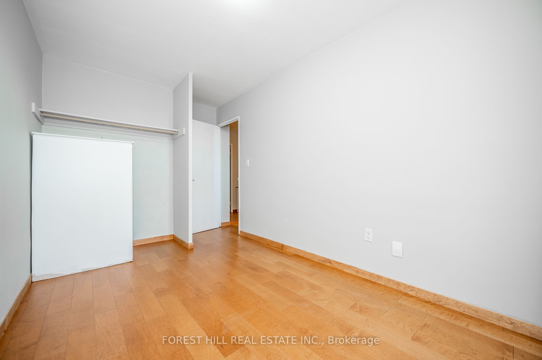 350 Quigley Rd, #421