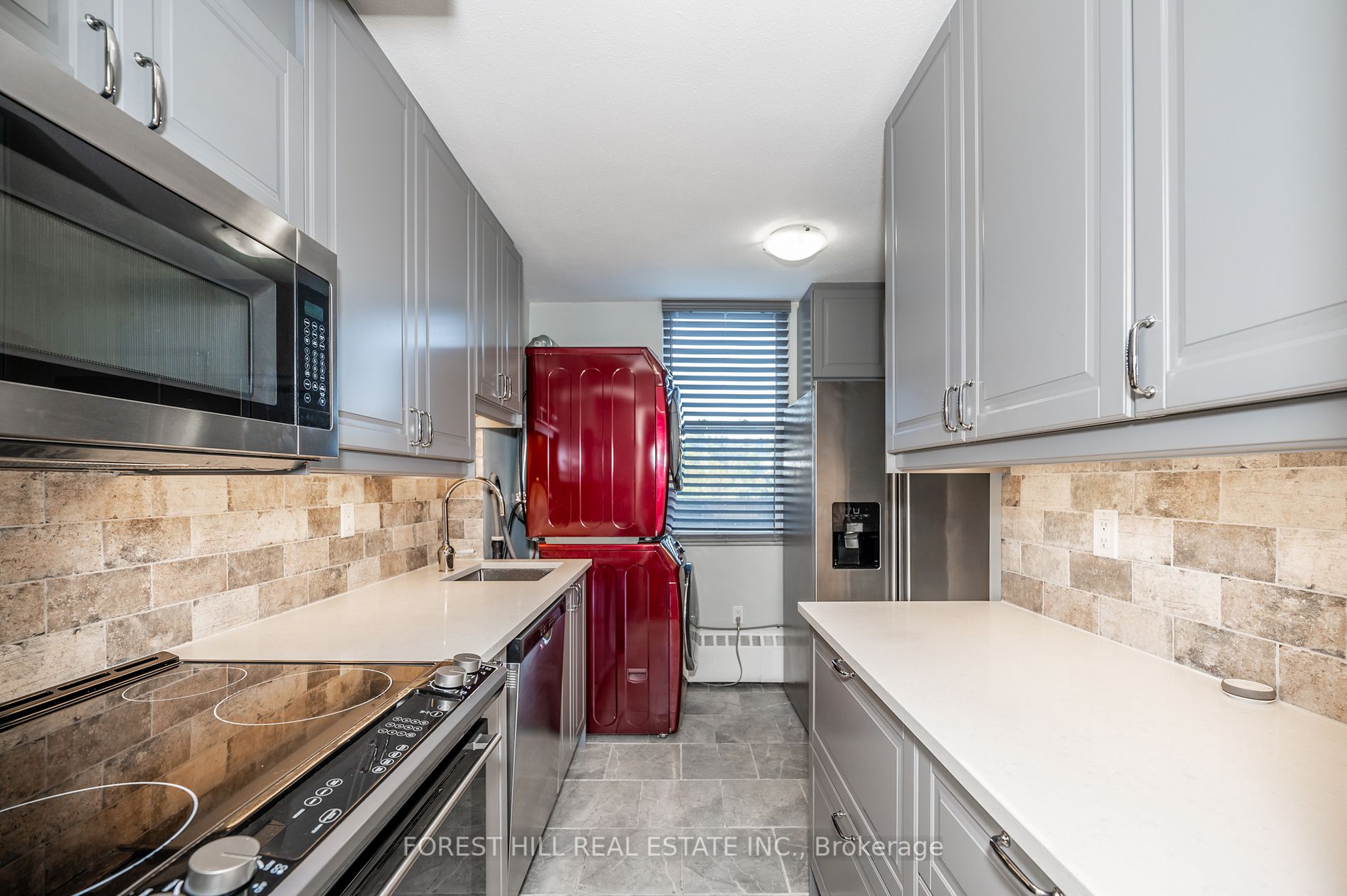 350 Quigley Rd, #421