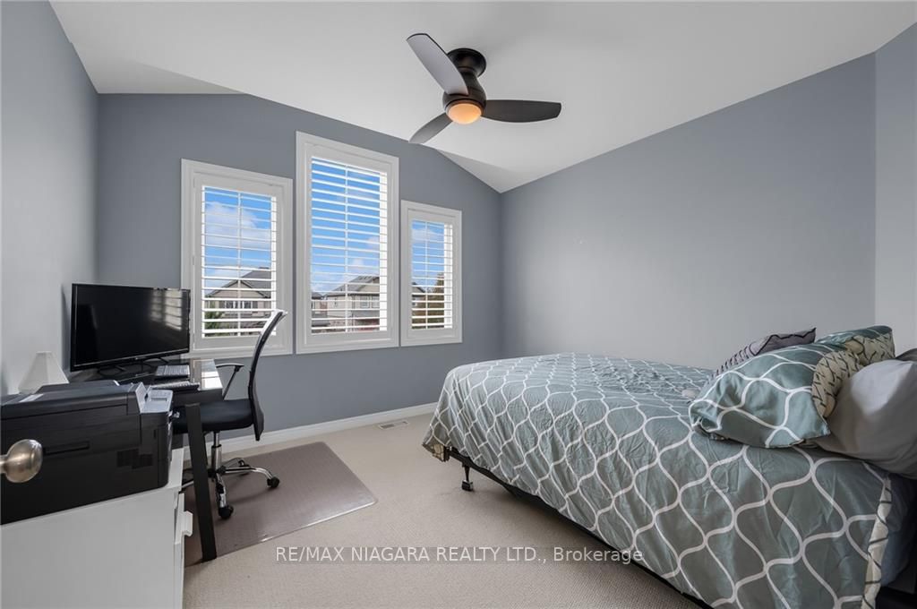 261 Cardinal Cres