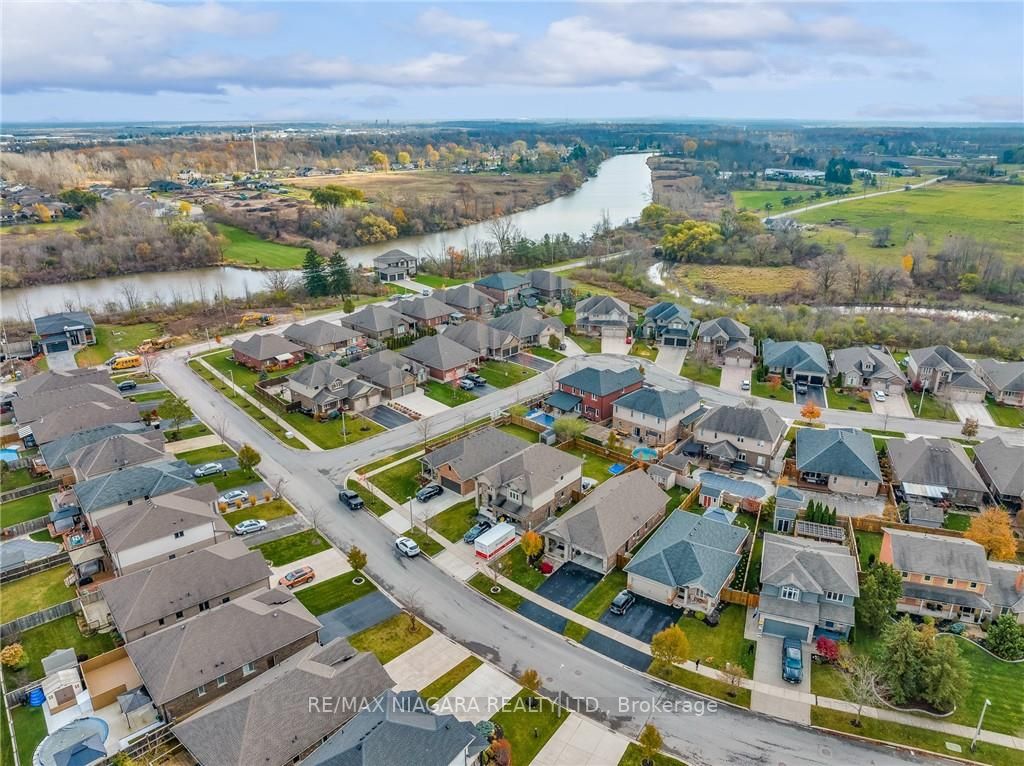 261 Cardinal Cres