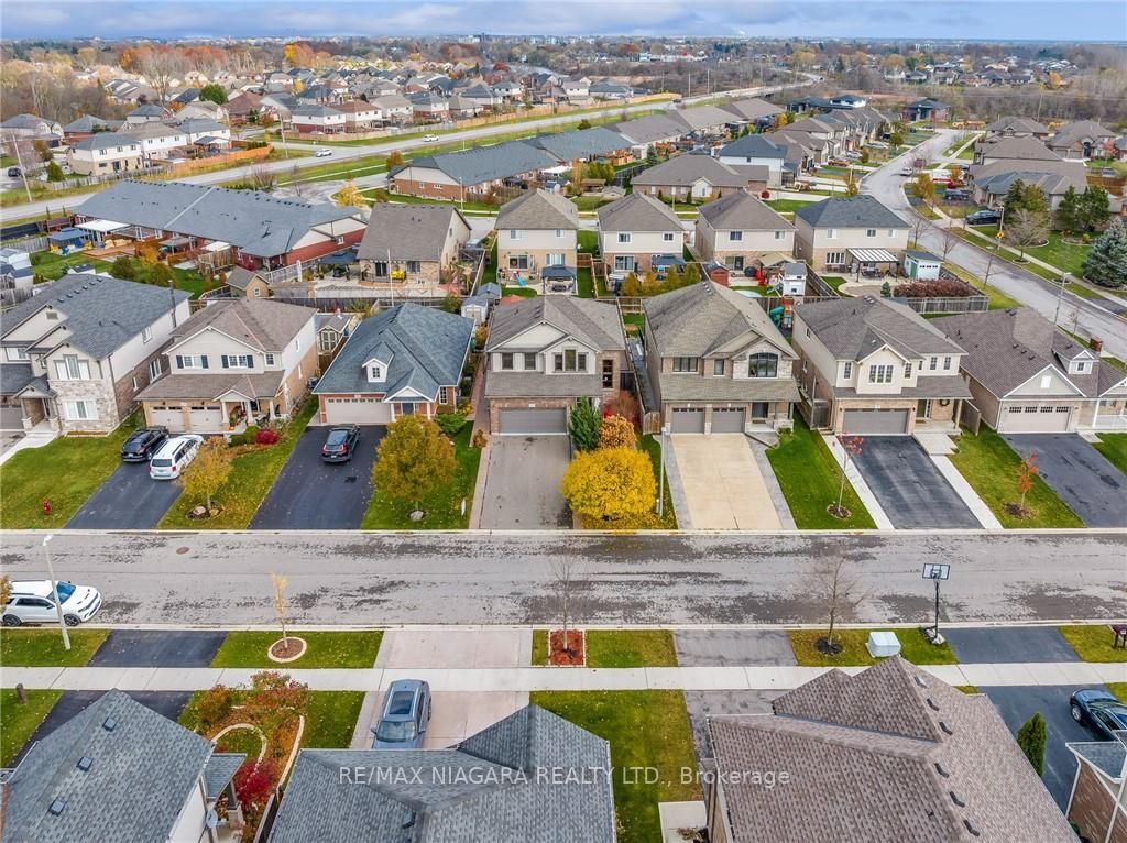 261 Cardinal Cres
