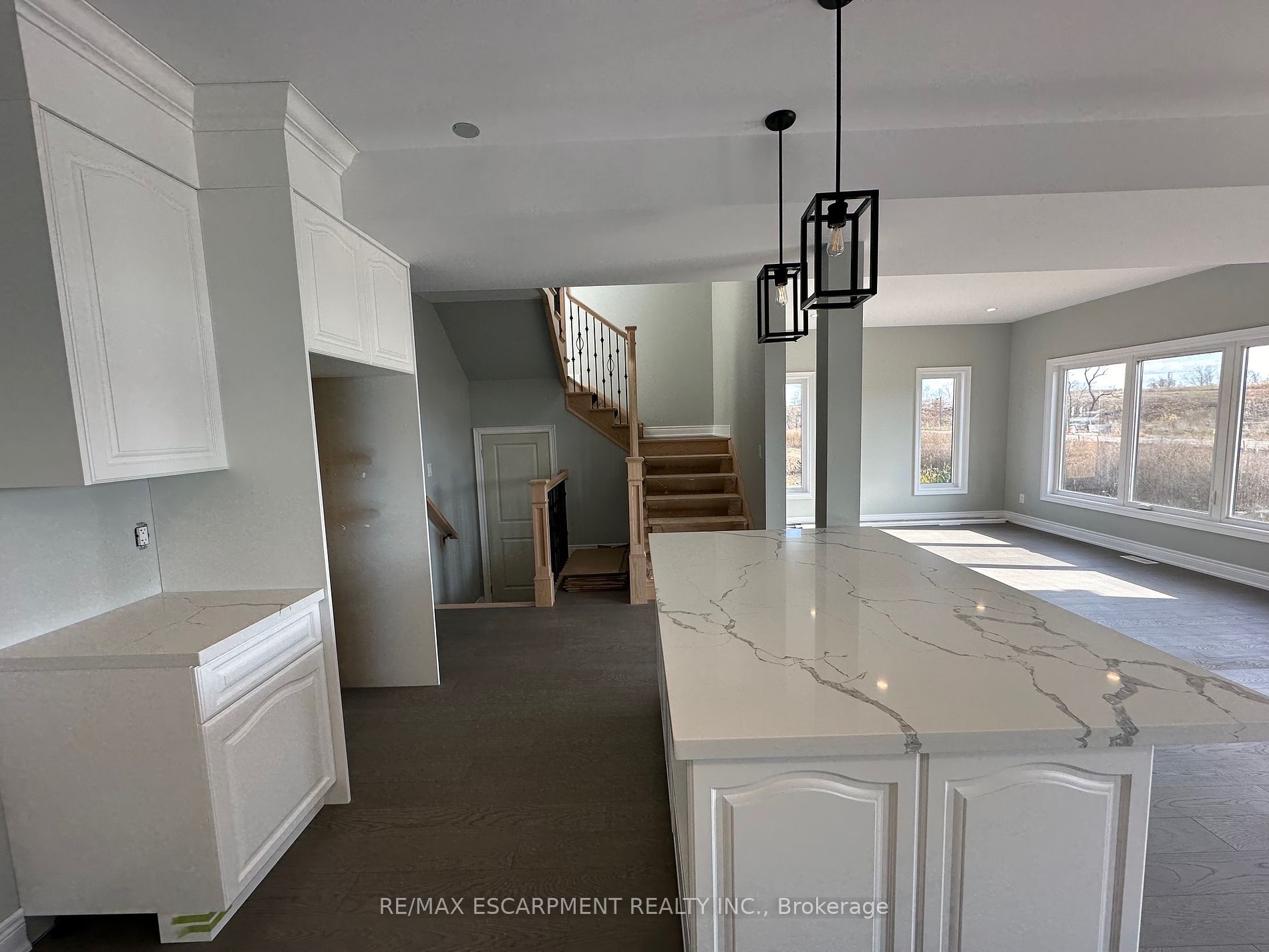 29 Alicia Cres