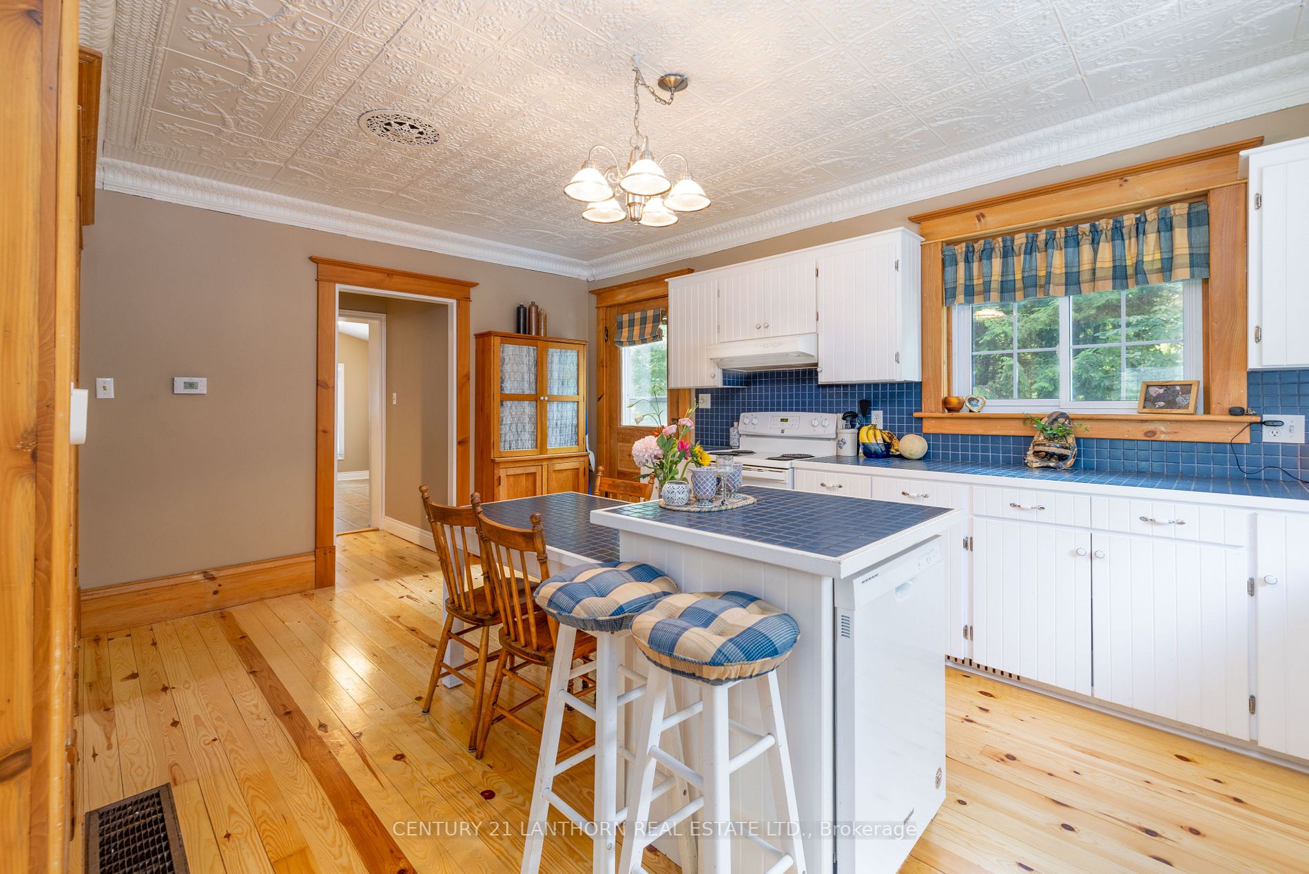 114 Bullis Rd N