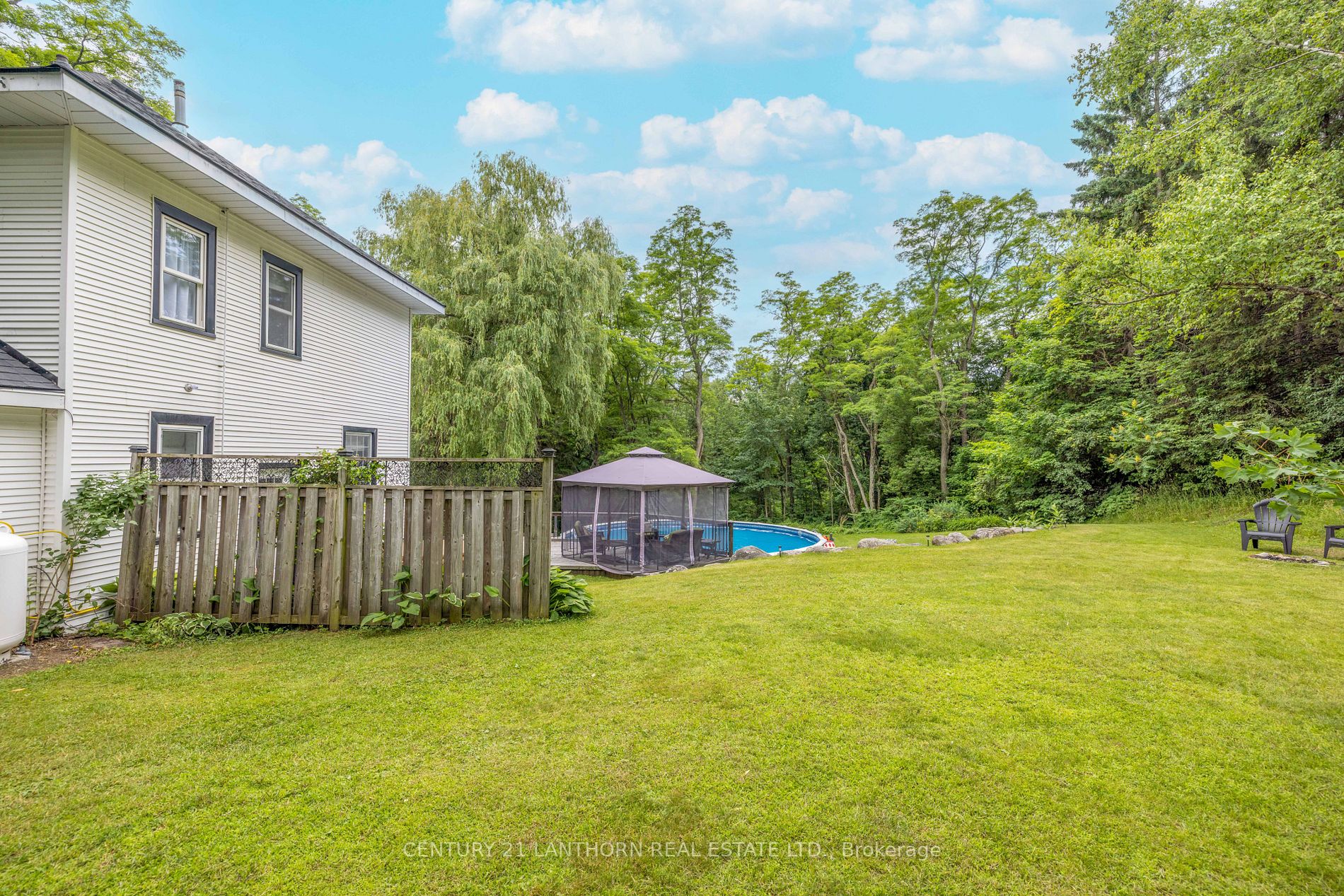 114 Bullis Rd N