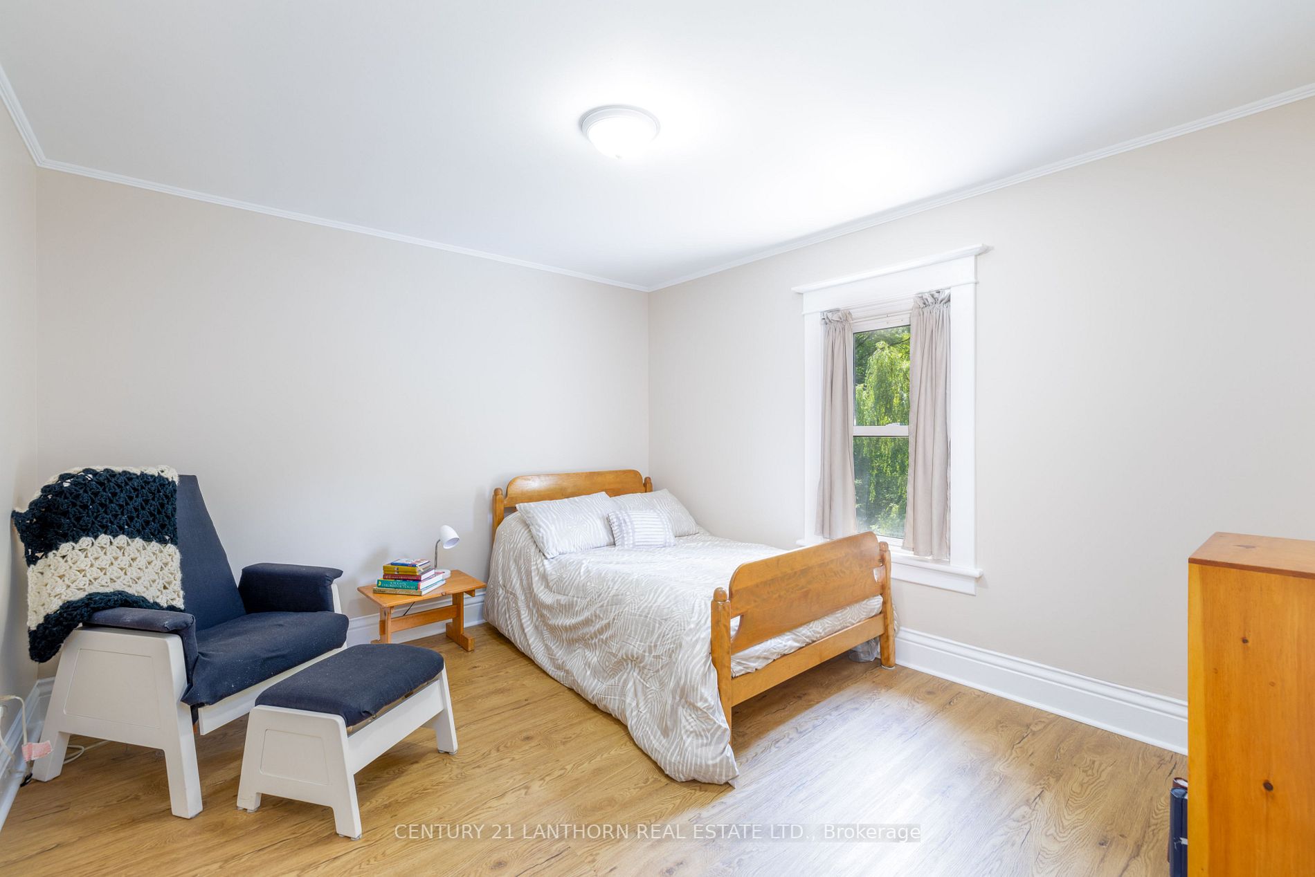 114 Bullis Rd N
