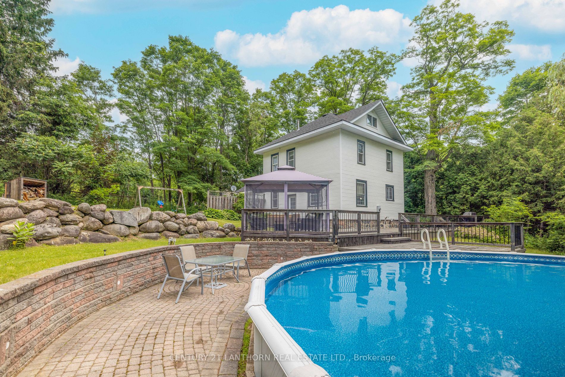114 Bullis Rd N