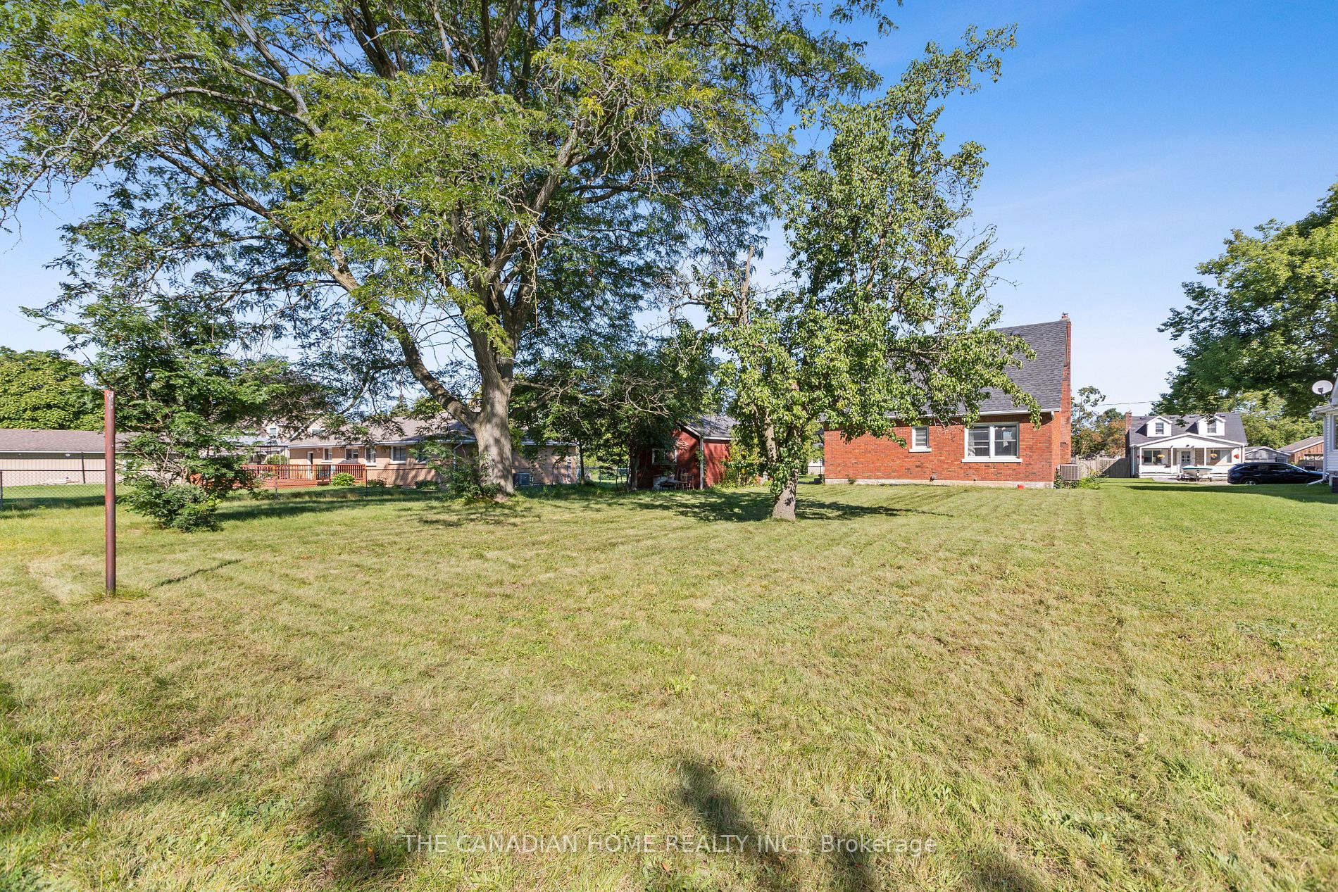 13 Athlone Rd