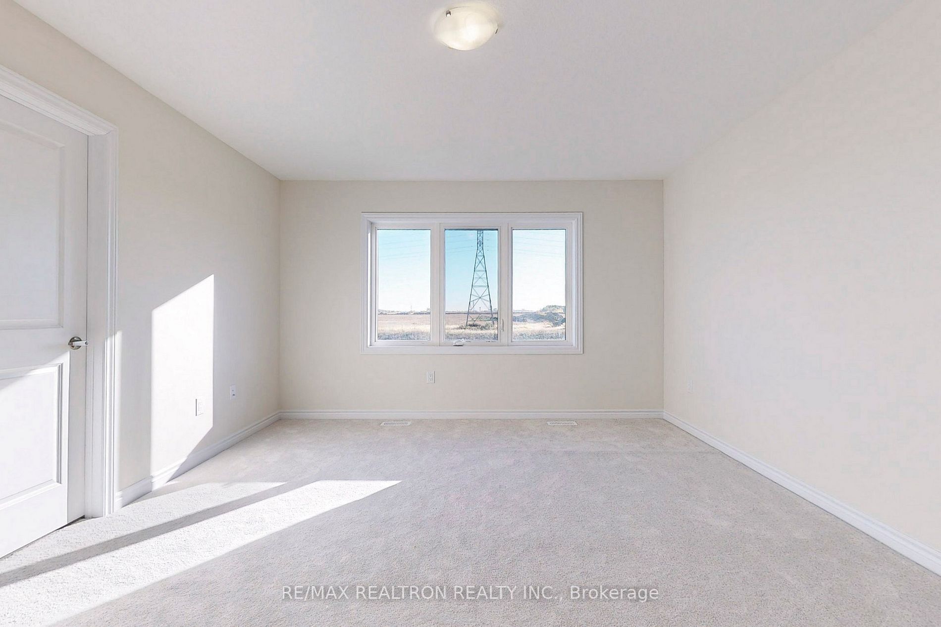 382 Barker Parkway