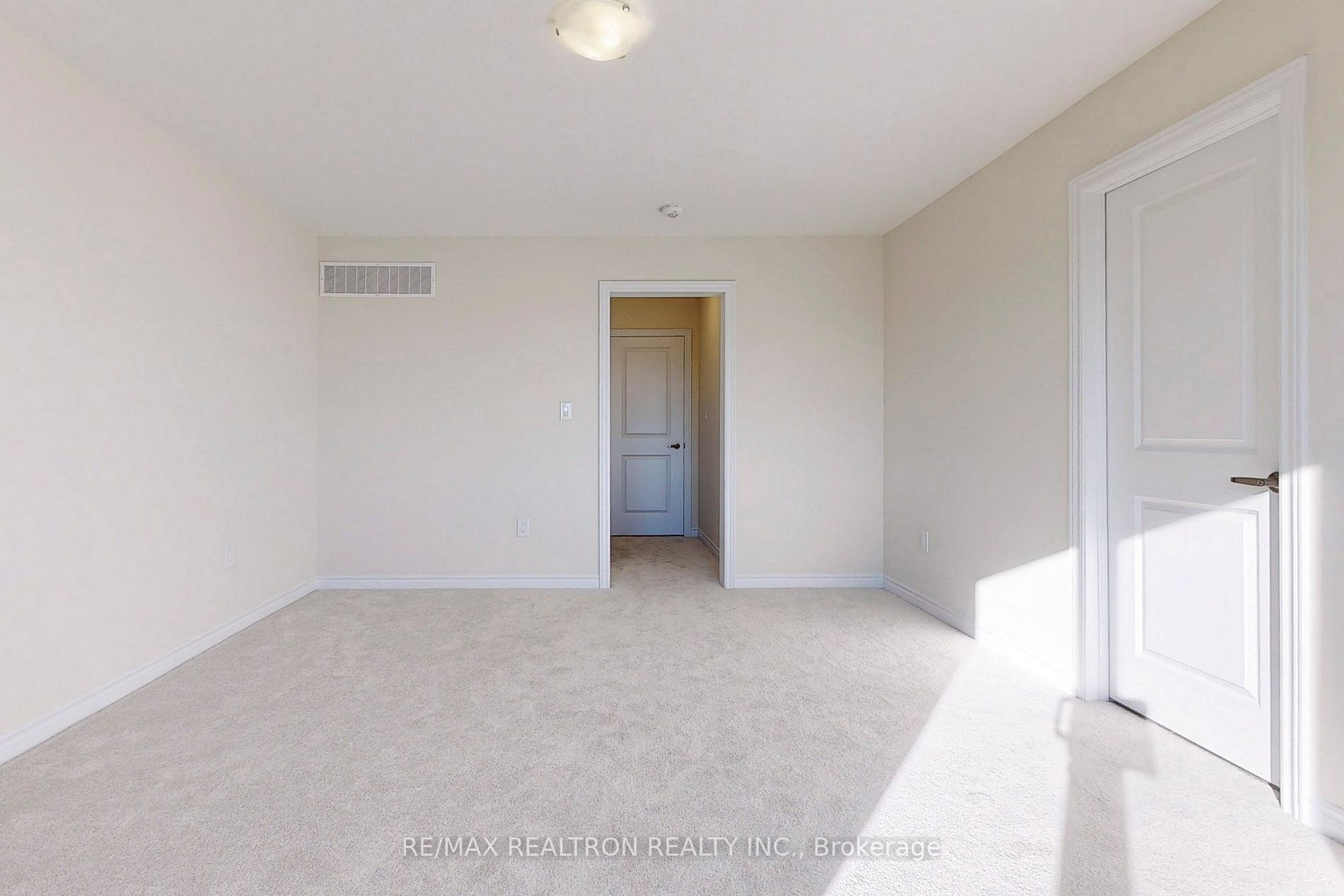 382 Barker Parkway