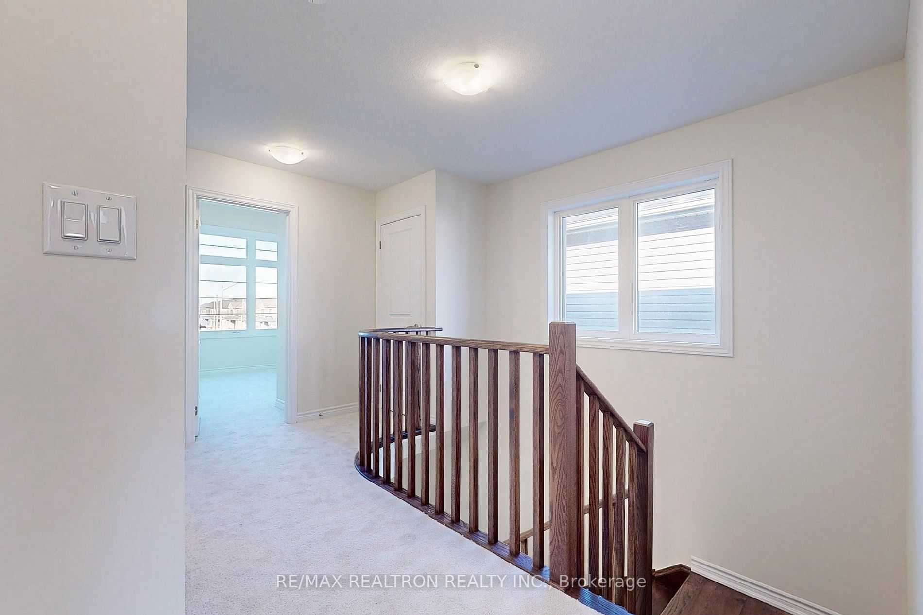 382 Barker Parkway