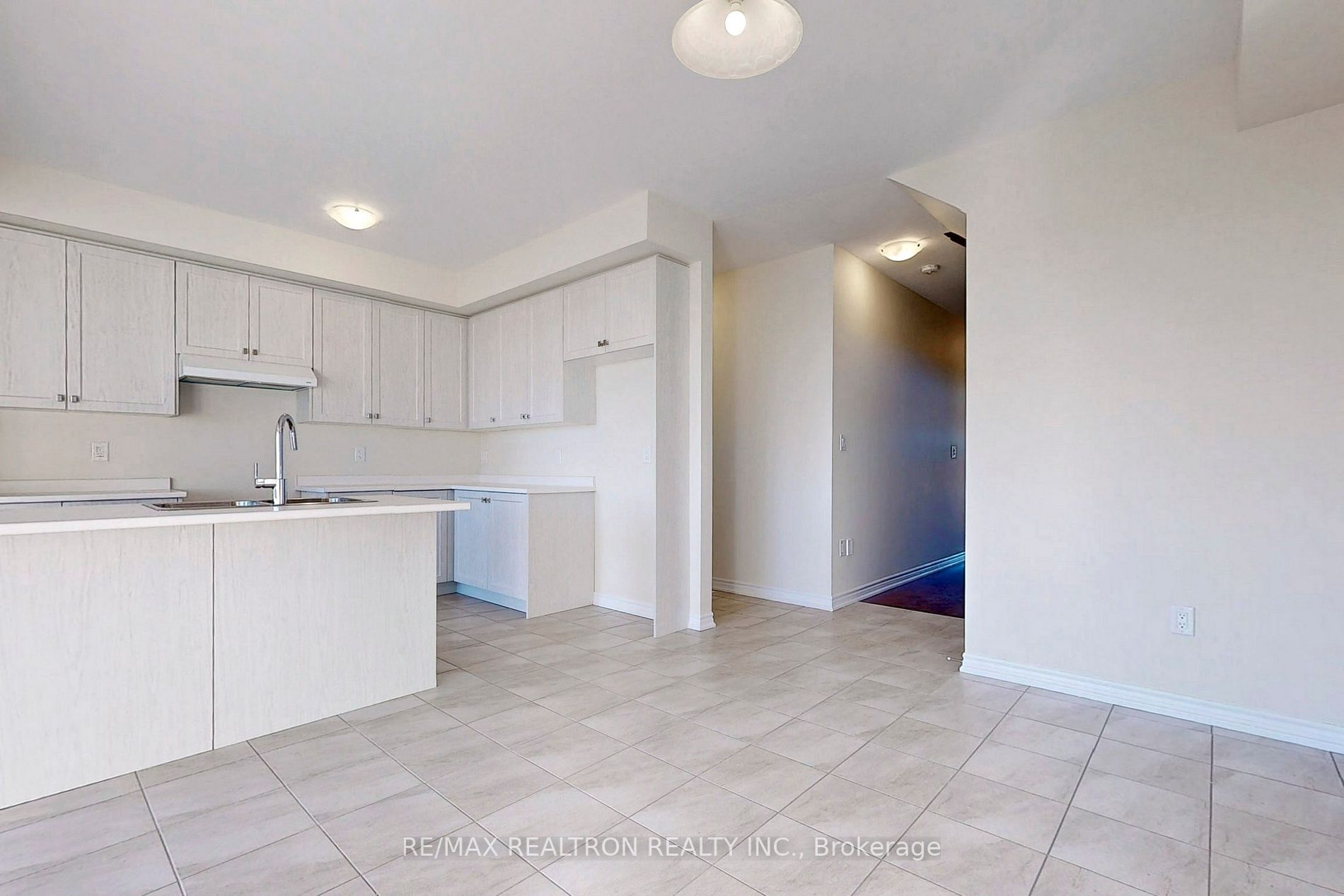 382 Barker Parkway