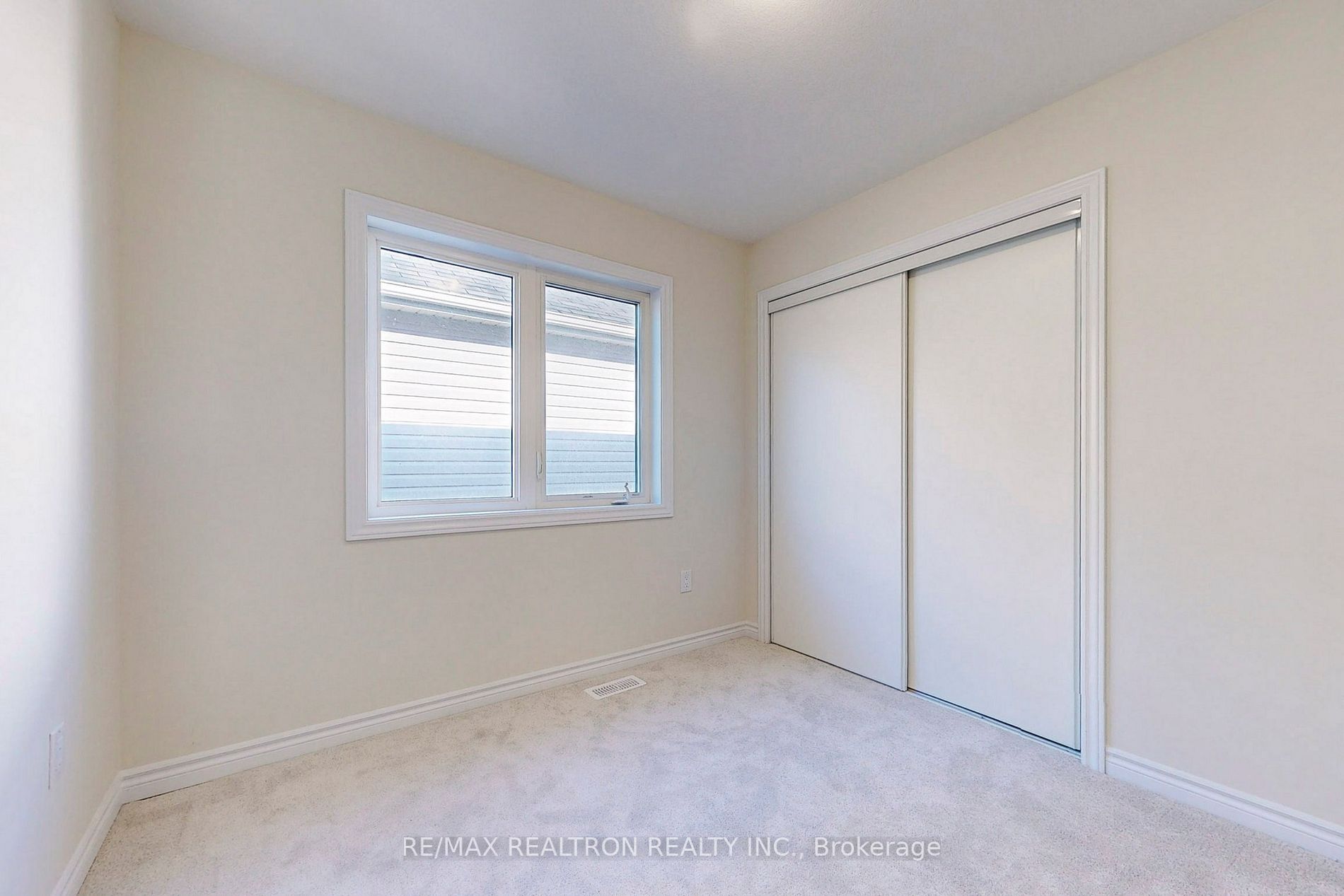 382 Barker Parkway