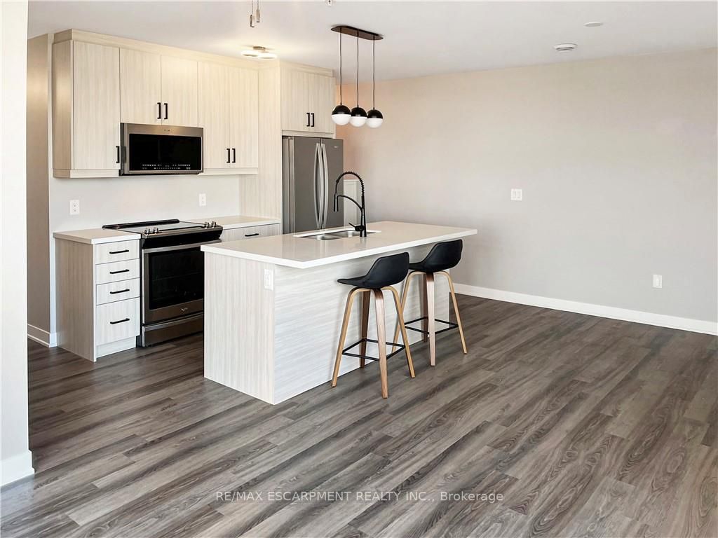 479 Charlton Ave E, #507