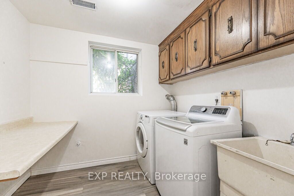 317 Hiawatha Dr