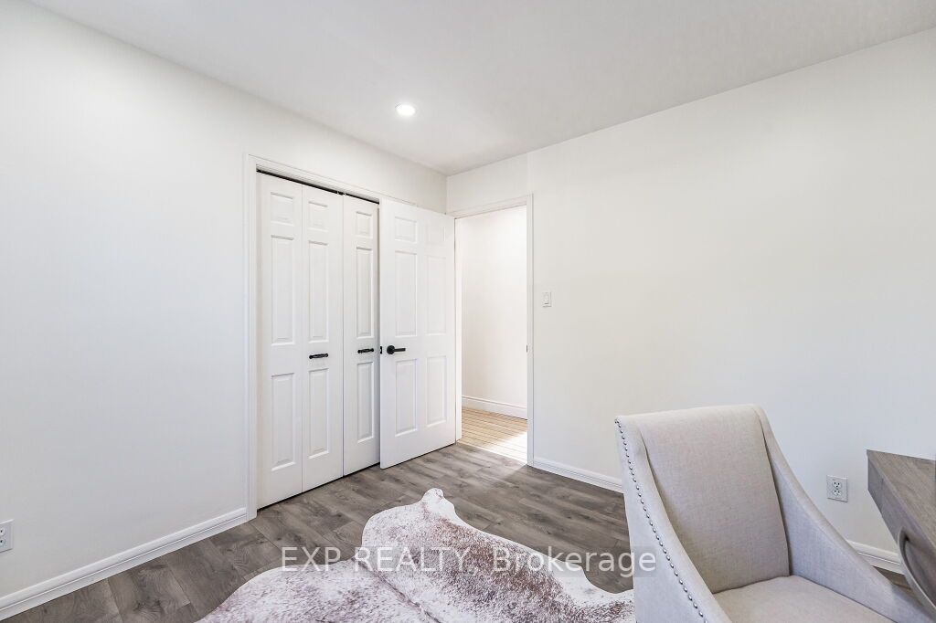 317 Hiawatha Dr